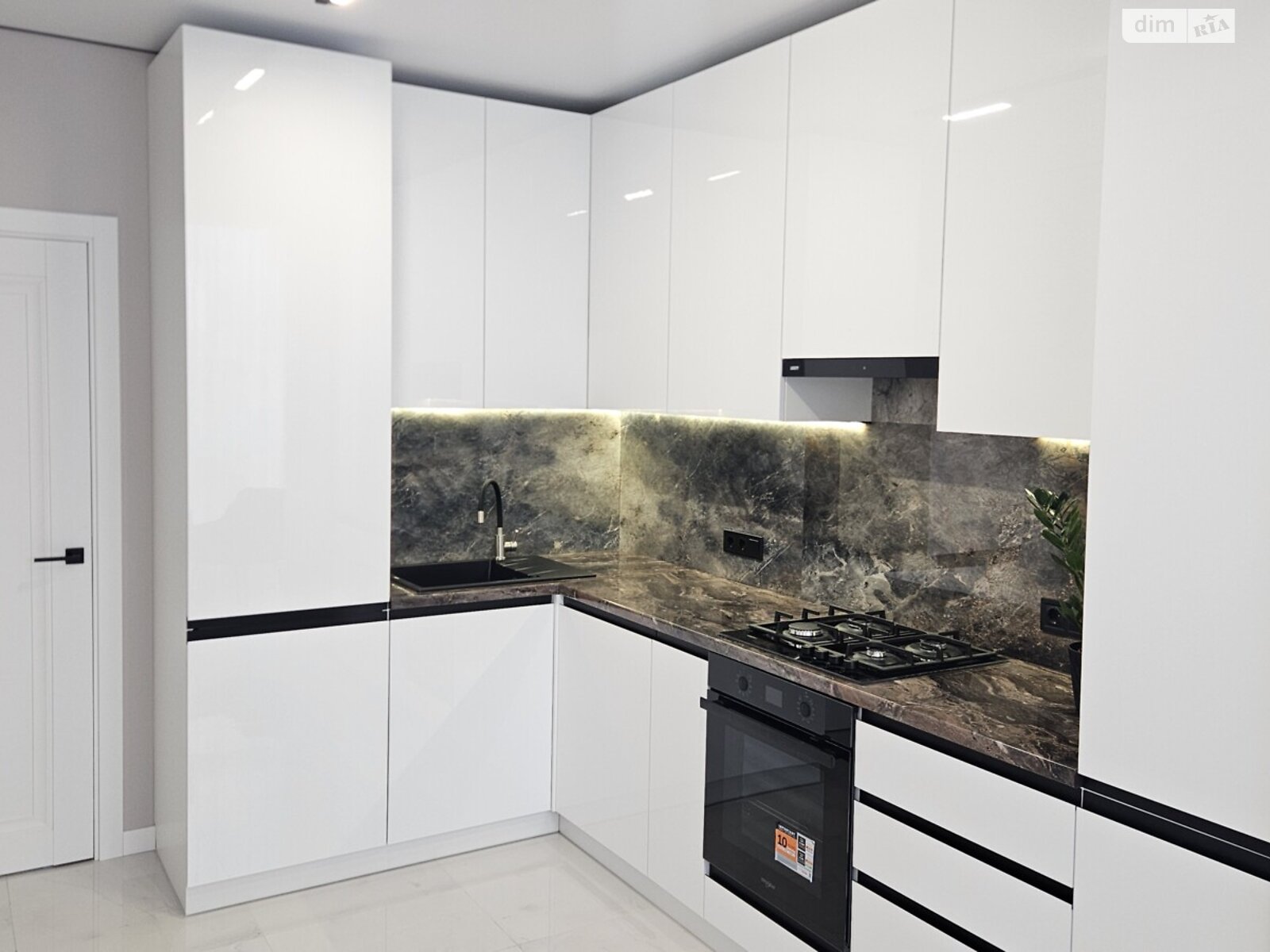 двухкомнатная квартира в Хмельницком, район Центр, на ул. Шевченко 39 в аренду на долгий срок помесячно фото 1 двухкомнатная квартира в Хмельницком, район Центр, на ул. Шевченко 39 в аренду на долгий срок помесячно фото 1