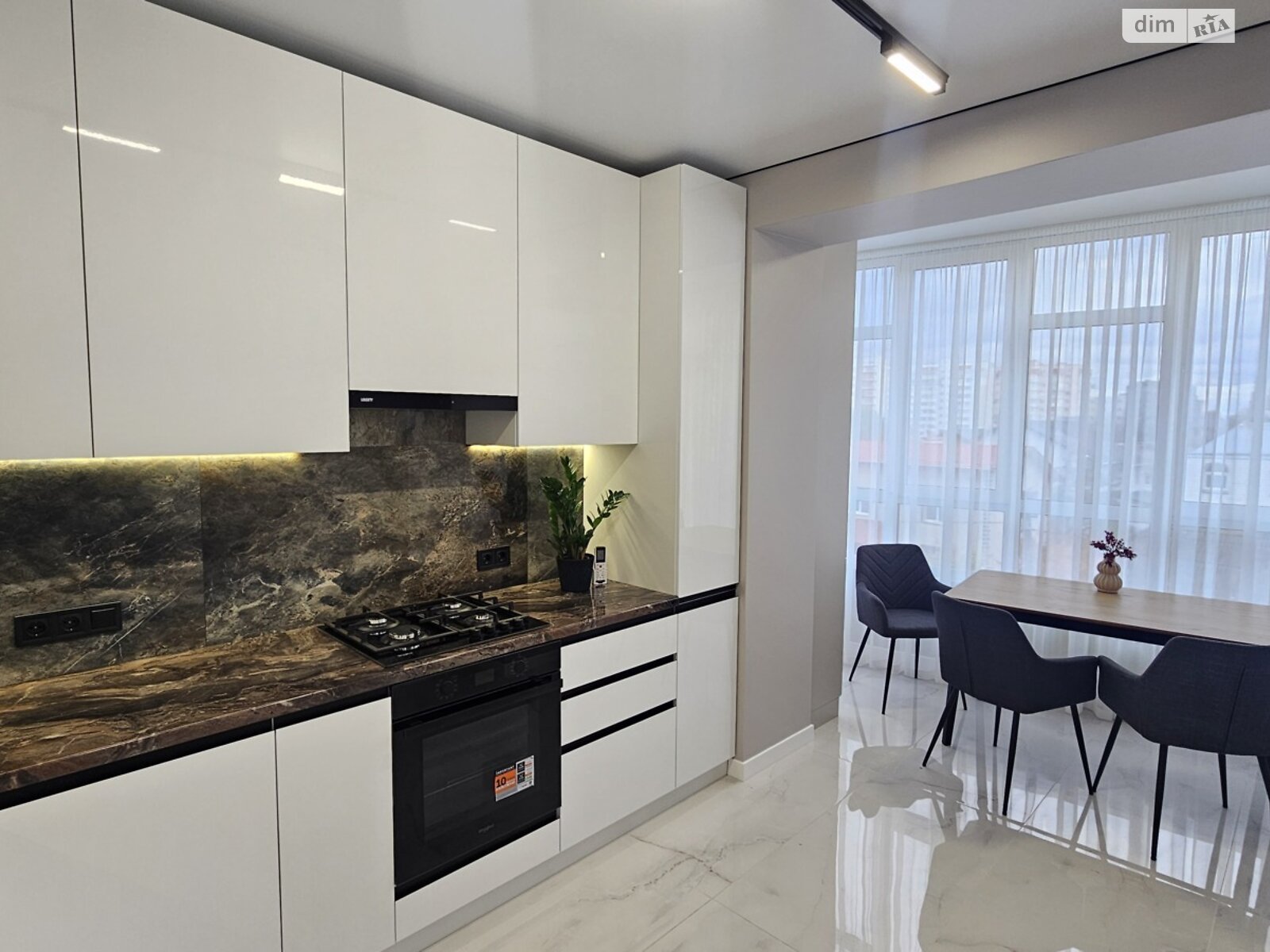 двухкомнатная квартира в Хмельницком, район Центр, на ул. Шевченко 39 в аренду на долгий срок помесячно фото 1 двухкомнатная квартира в Хмельницком, район Центр, на ул. Шевченко 39 в аренду на долгий срок помесячно фото 1