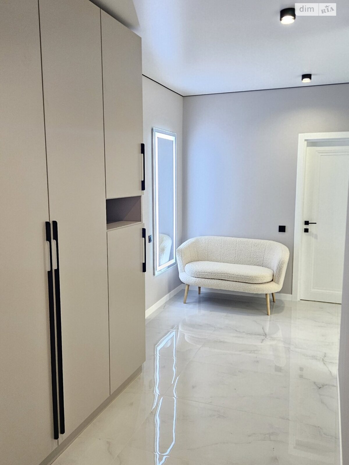 двухкомнатная квартира в Хмельницком, район Центр, на ул. Шевченко 39 в аренду на долгий срок помесячно фото 1 двухкомнатная квартира в Хмельницком, район Центр, на ул. Шевченко 39 в аренду на долгий срок помесячно фото 1