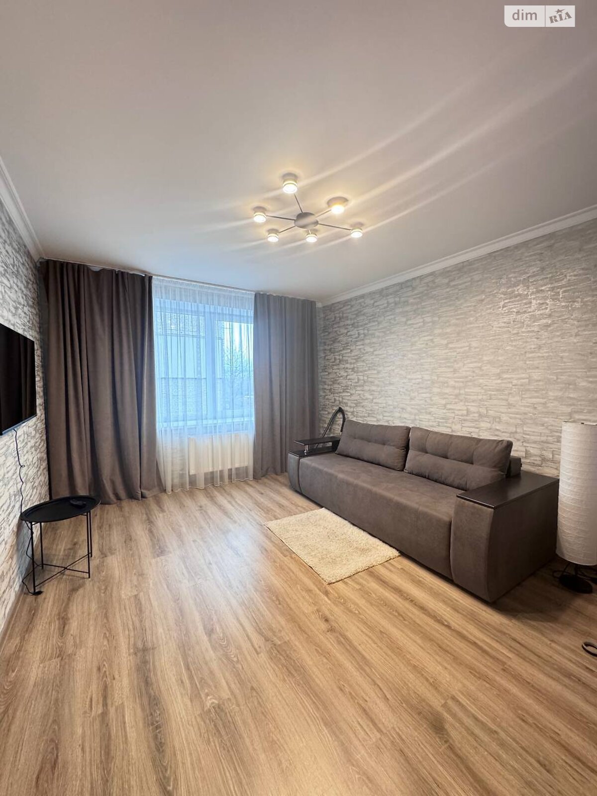 двухкомнатная квартира в Хмельницком, район Центр, на ул. Шевченко 46 в аренду на долгий срок помесячно фото 1 двухкомнатная квартира в Хмельницком, район Центр, на ул. Шевченко 46 в аренду на долгий срок помесячно фото 1