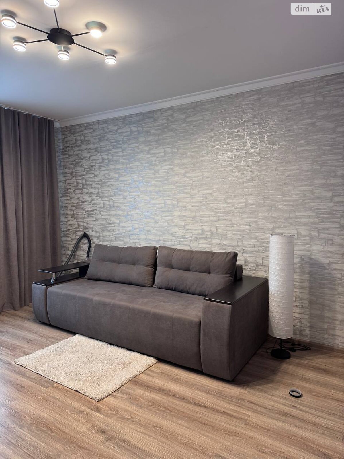 двухкомнатная квартира в Хмельницком, район Центр, на ул. Шевченко 46 в аренду на долгий срок помесячно фото 1 двухкомнатная квартира в Хмельницком, район Центр, на ул. Шевченко 46 в аренду на долгий срок помесячно фото 1