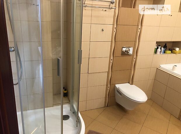 трехкомнатная квартира в Хмельницком, район Центр, на ул. Старогородская в аренду на долгий срок помесячно фото 1 трехкомнатная квартира в Хмельницком, район Центр, на ул. Старогородская в аренду на долгий срок помесячно фото 1