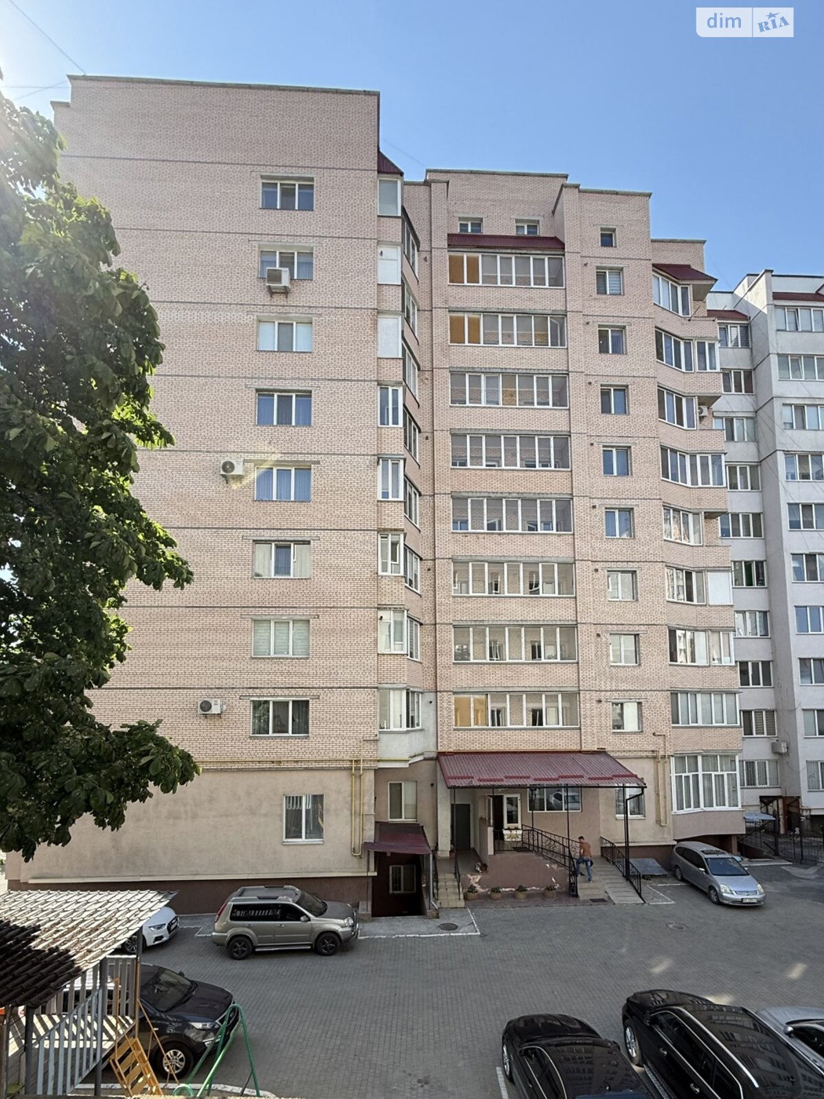 трехкомнатная квартира в Хмельницком, район Центр, на шоссе Старокостянтиновское 26/3 в аренду на долгий срок помесячно фото 1 трехкомнатная квартира в Хмельницком, район Центр, на шоссе Старокостянтиновское 26/3 в аренду на долгий срок помесячно фото 1