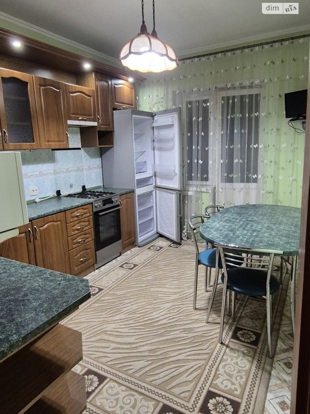 двокімнатна квартира в Хмельницькому, район Центр, на вул. Свободи 55 в довготривалу оренду помісячно фото 1 двокімнатна квартира в Хмельницькому, район Центр, на вул. Свободи 55 в довготривалу оренду помісячно фото 1
