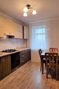 трехкомнатная квартира в Хмельницком, район Центр, на ул. Трембовецкой Марии 3 в аренду на долгий срок помесячно фото 2