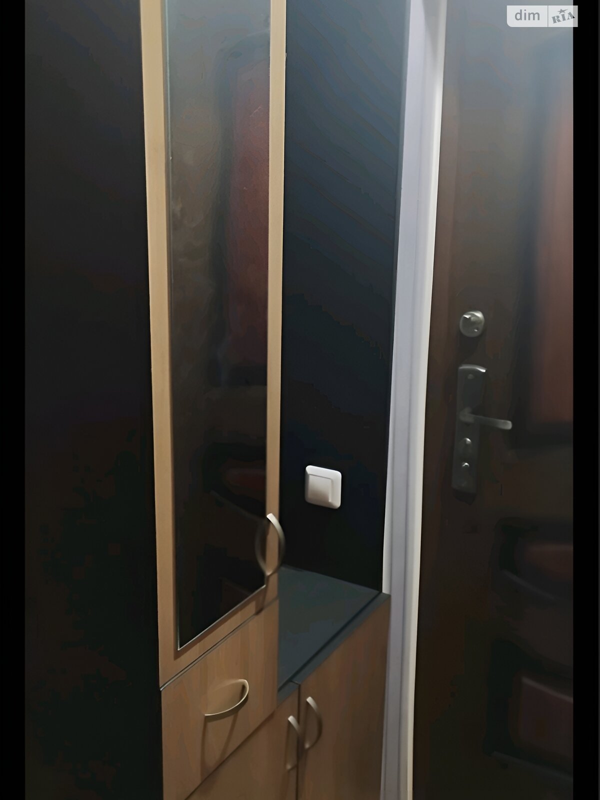 двокімнатна квартира в Хмельницькому, район Центр, на вул. Вайсера 4 в довготривалу оренду помісячно фото 1