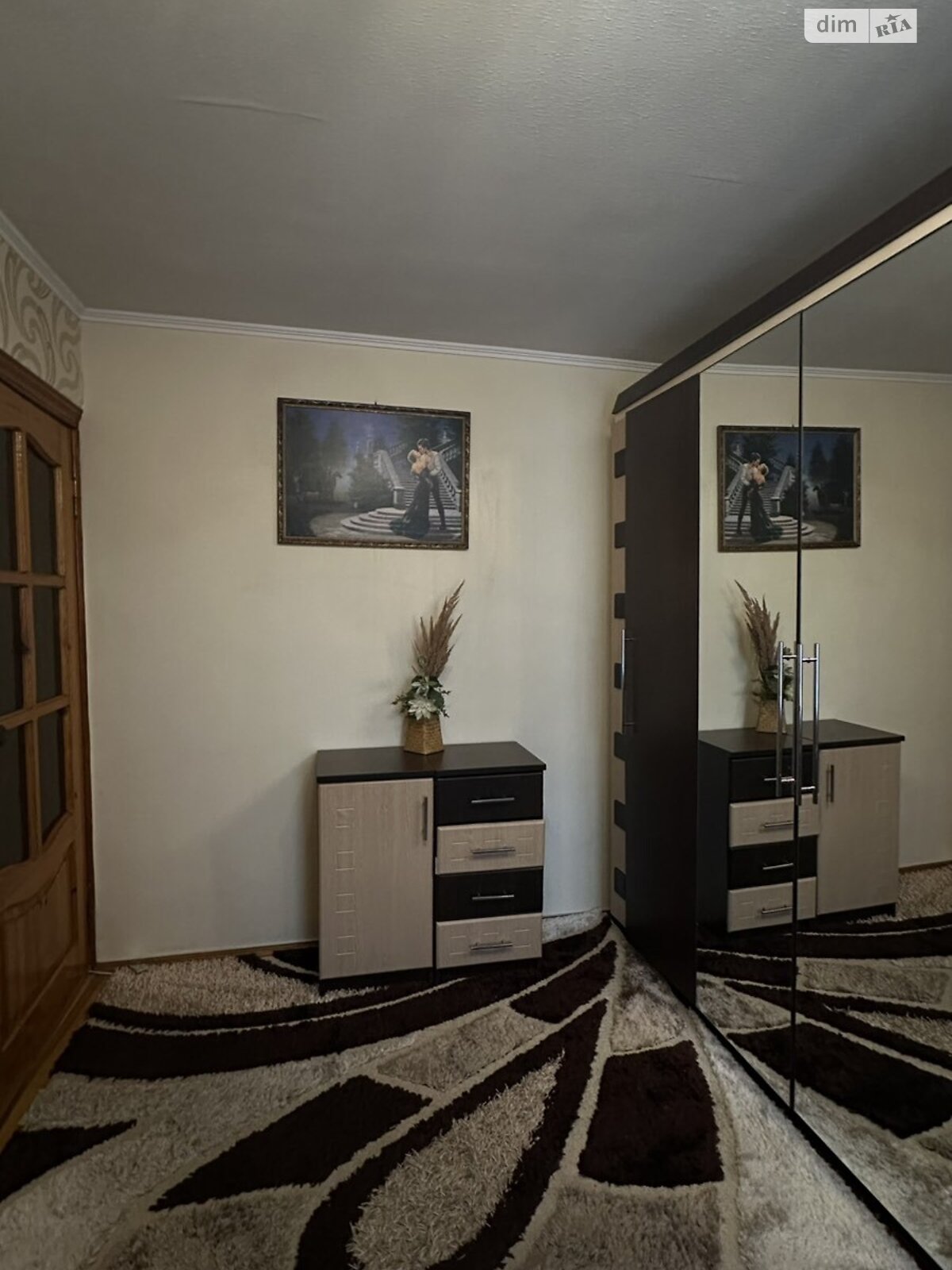 двокімнатна квартира в Хмельницькому, район Центр, на вул. Вайсера 4 в довготривалу оренду помісячно фото 1