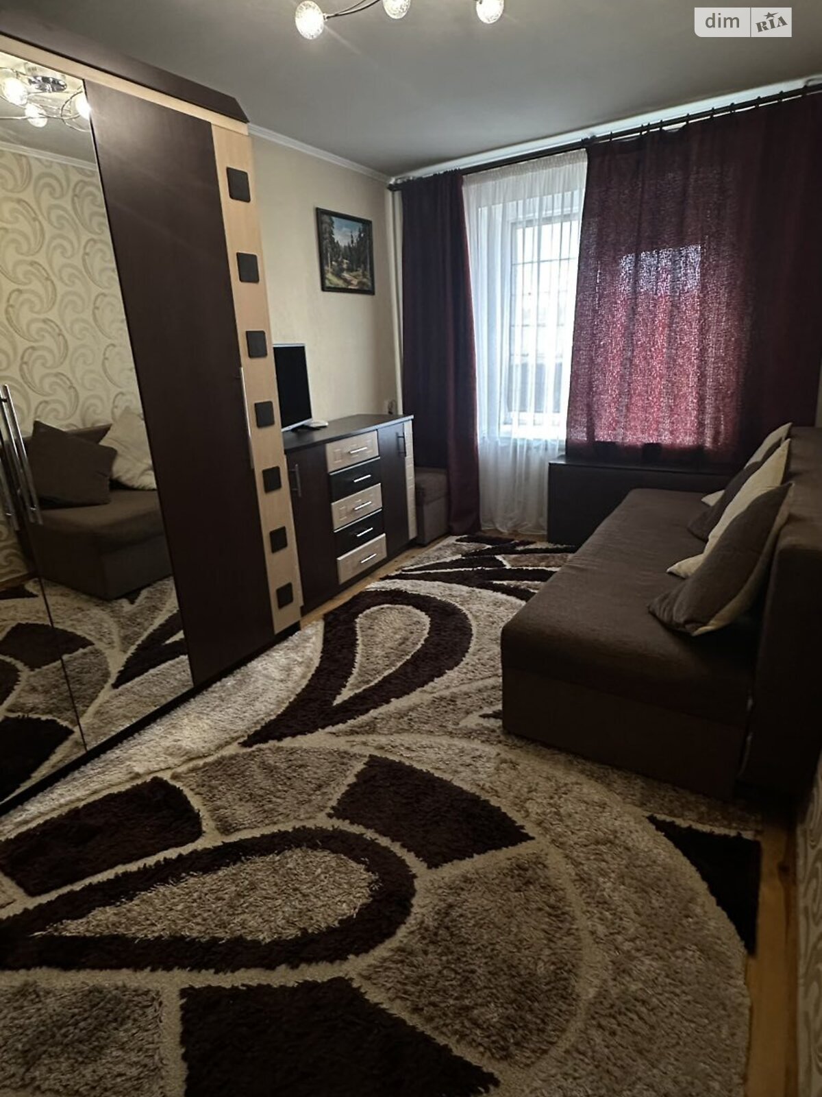 двокімнатна квартира в Хмельницькому, район Центр, на вул. Вайсера 4 в довготривалу оренду помісячно фото 1