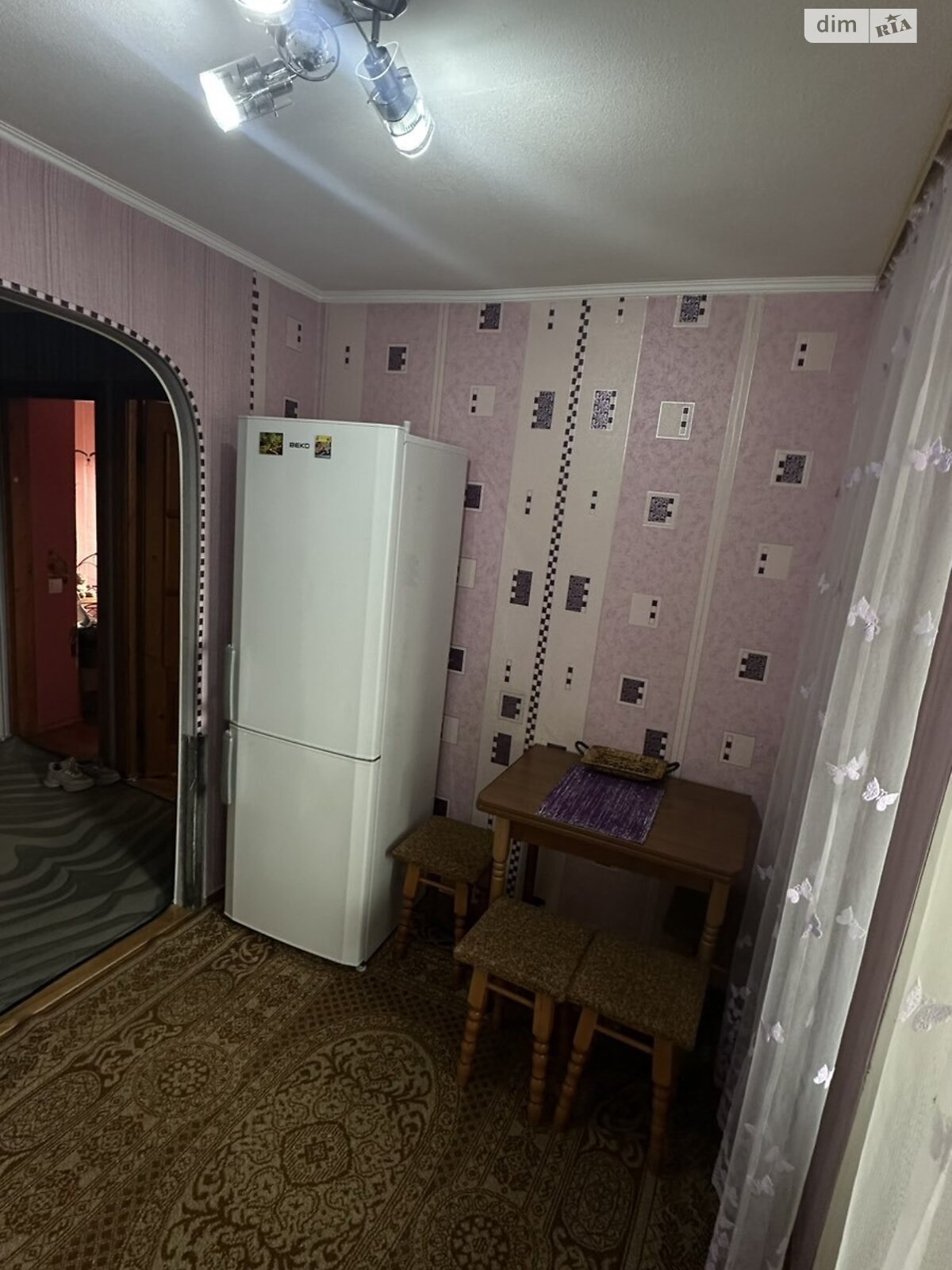 двокімнатна квартира в Хмельницькому, район Центр, на вул. Вайсера 4 в довготривалу оренду помісячно фото 1