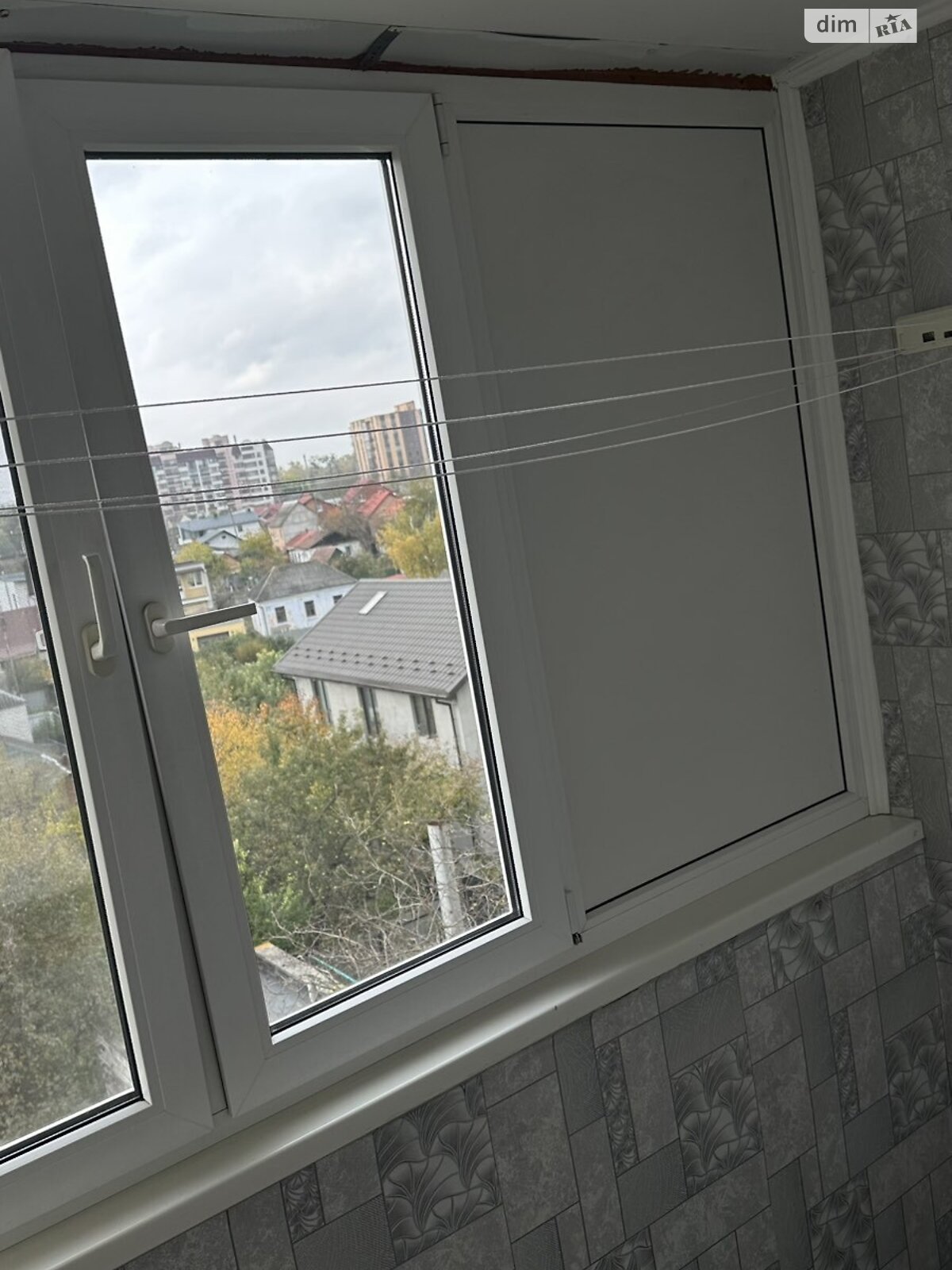 двокімнатна квартира в Хмельницькому, район Центр, на вул. Вайсера 4 в довготривалу оренду помісячно фото 1