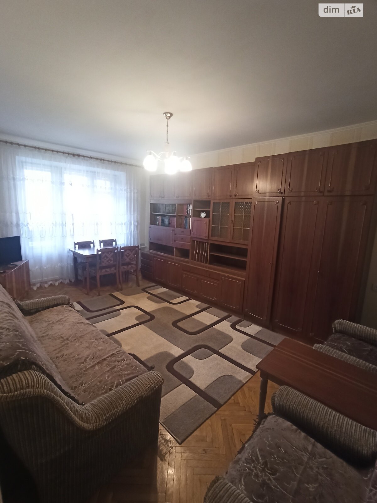 трехкомнатная квартира с мебелью в Хмельницком, район Центр, на ул. Владимирская 71 в аренду на долгий срок помесячно фото 1