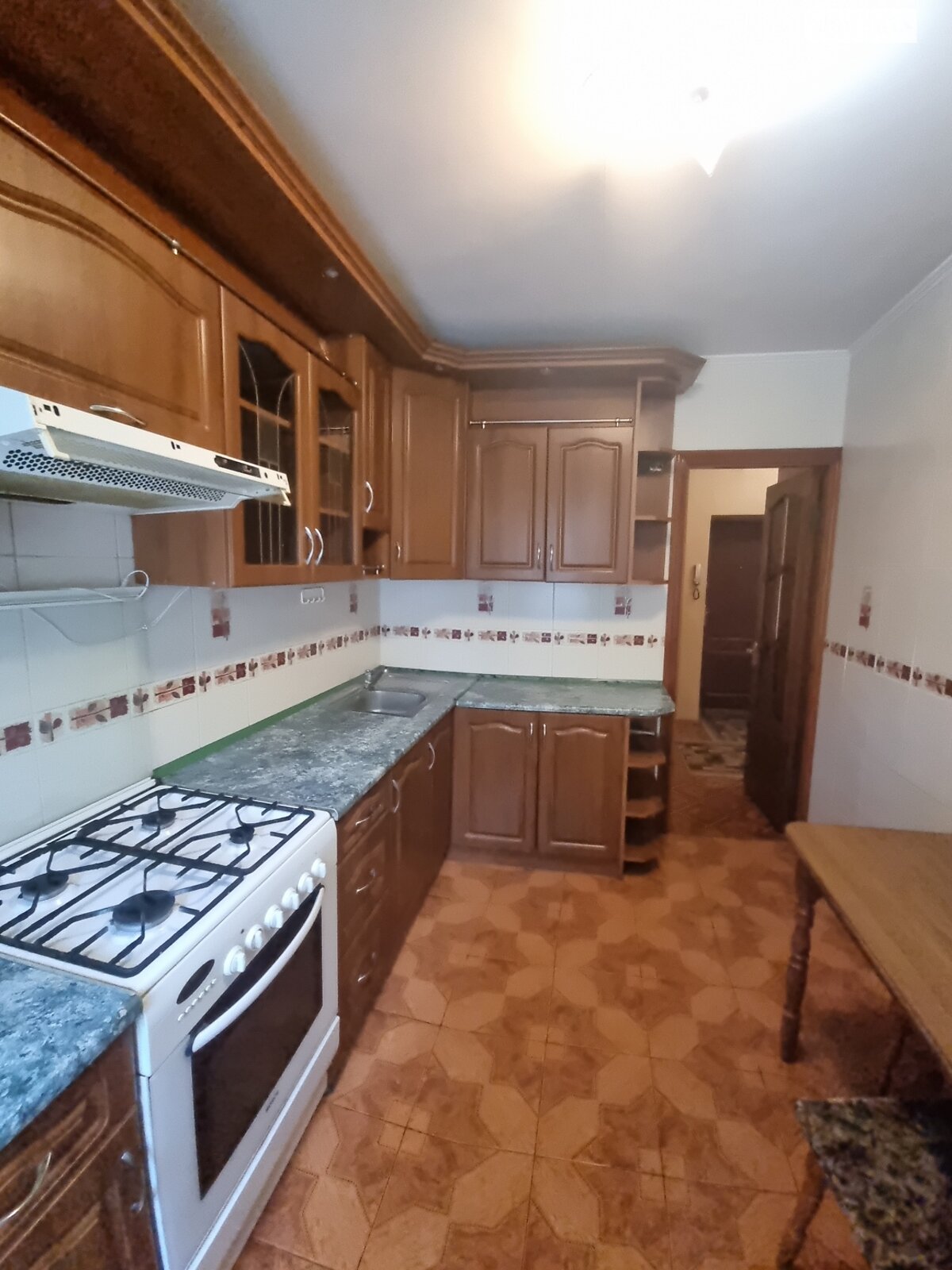 двокімнатна квартира в Хмельницькому, район Центр, на вул. Завадського 7 в довготривалу оренду помісячно фото 1 двокімнатна квартира в Хмельницькому, район Центр, на вул. Завадського 7 в довготривалу оренду помісячно фото 1