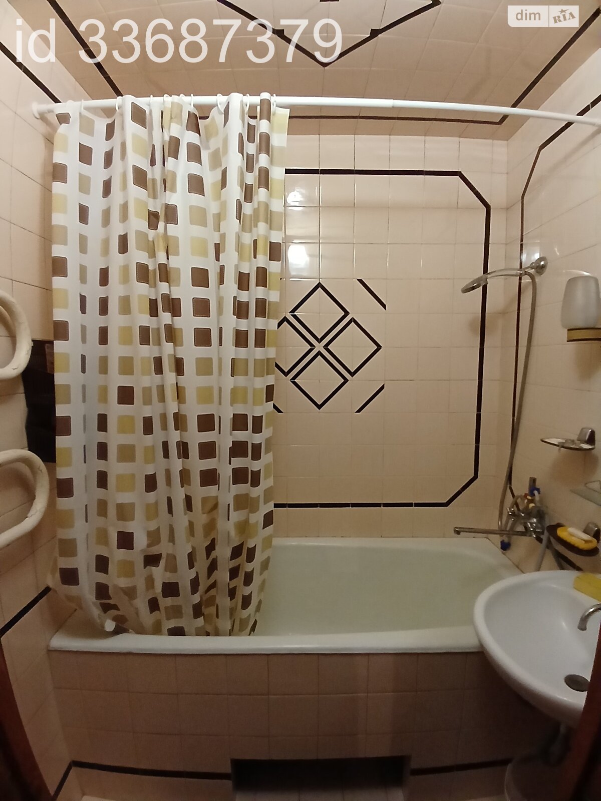 трехкомнатная квартира в Хмельницком, район Центр, на ул. Завадского в аренду на долгий срок помесячно фото 1