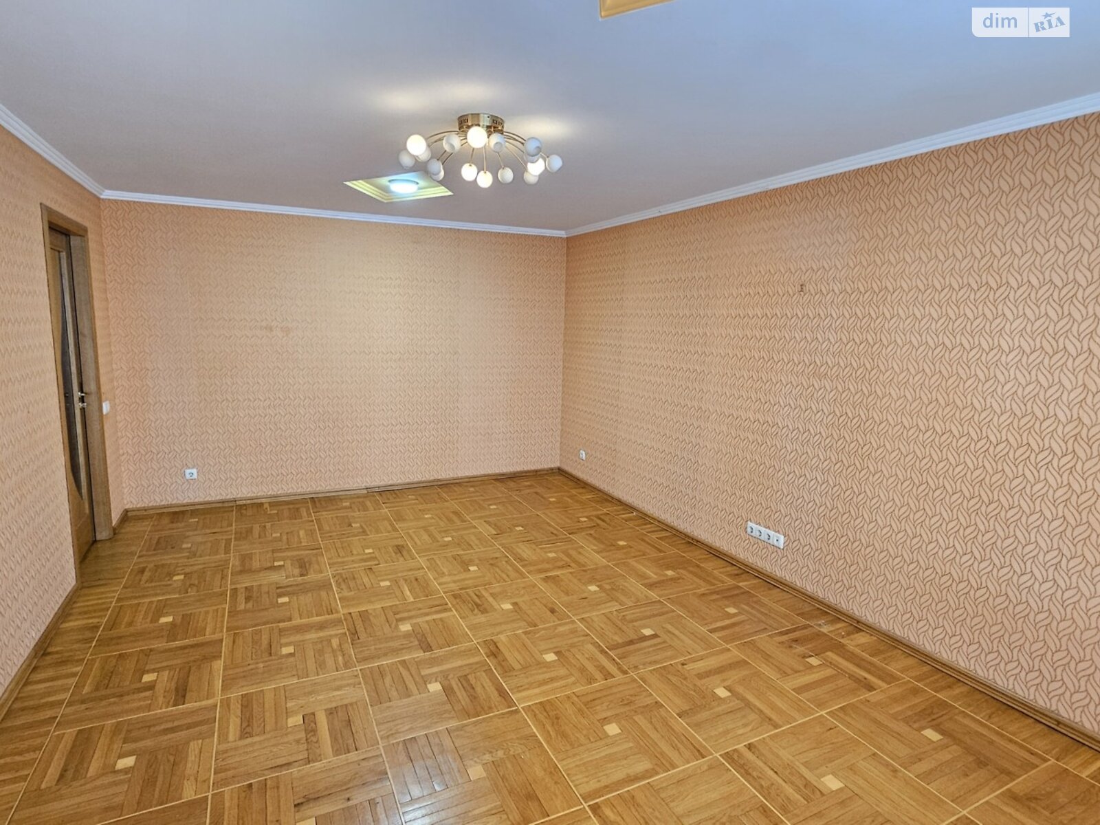 трикімнатна квартира в Хмельницькому, район Виставка, на вул. Коновальця Євгена, кв. 24 в довготривалу оренду помісячно фото 1 трикімнатна квартира в Хмельницькому, район Виставка, на вул. Коновальця Євгена, кв. 24 в довготривалу оренду помісячно фото 1