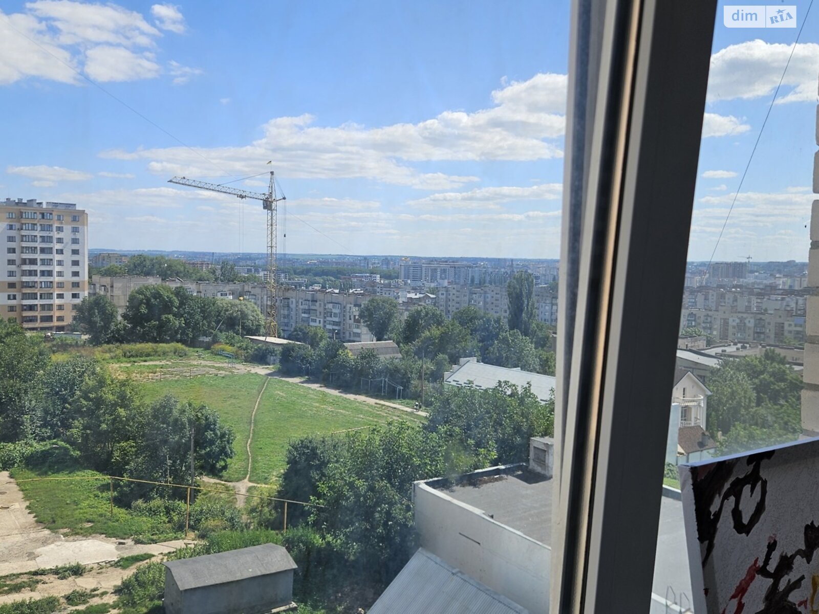 трикімнатна квартира в Хмельницькому, район Виставка, на вул. Коновальця Євгена, кв. 24 в довготривалу оренду помісячно фото 1 трикімнатна квартира в Хмельницькому, район Виставка, на вул. Коновальця Євгена, кв. 24 в довготривалу оренду помісячно фото 1