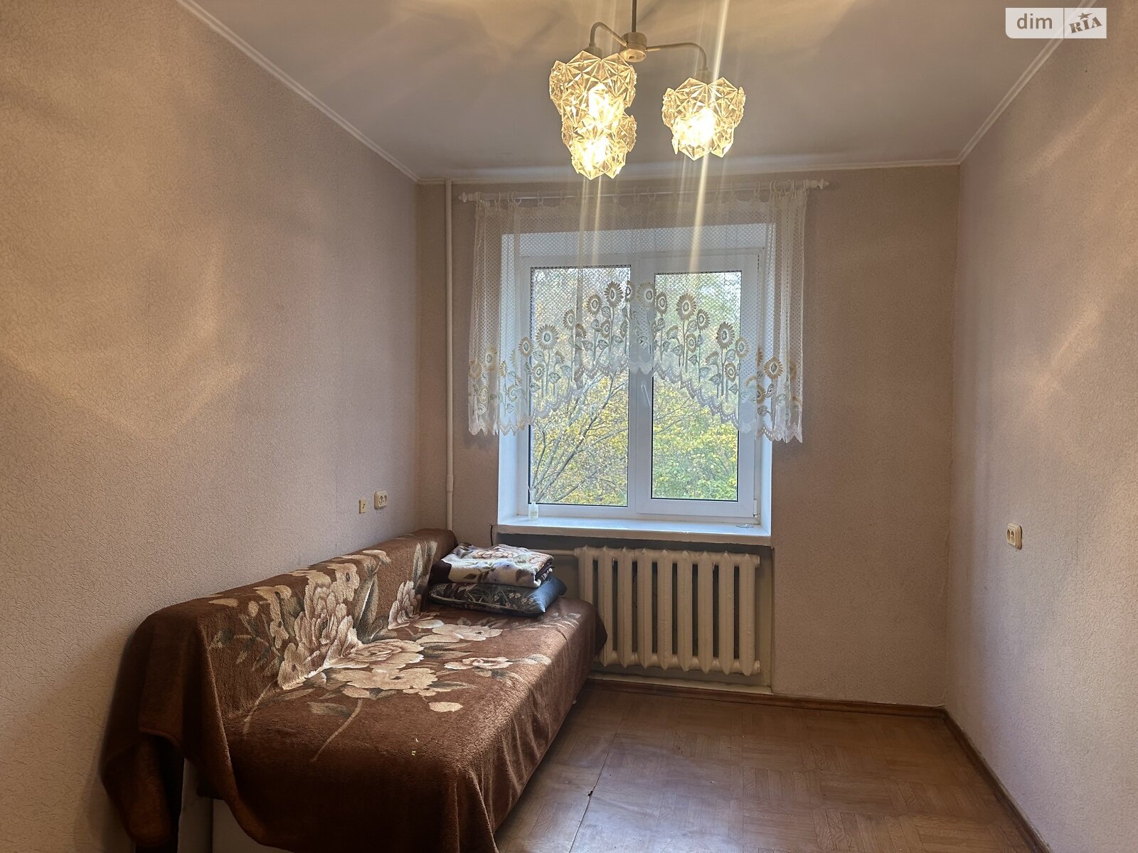 трикімнатна квартира в Хмельницькому, район Виставка, на вул. Зарічанська в довготривалу оренду помісячно фото 1