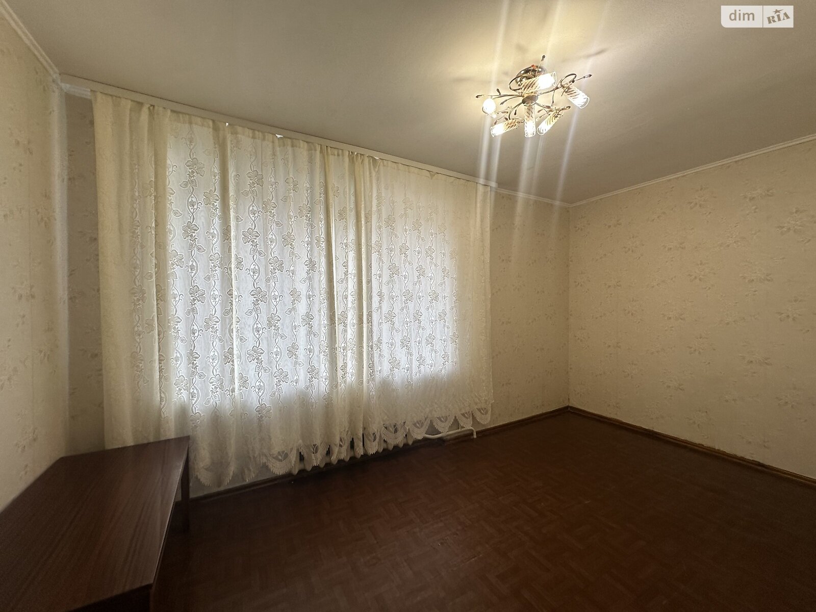 трикімнатна квартира в Хмельницькому, район Виставка, на вул. Зарічанська в довготривалу оренду помісячно фото 1