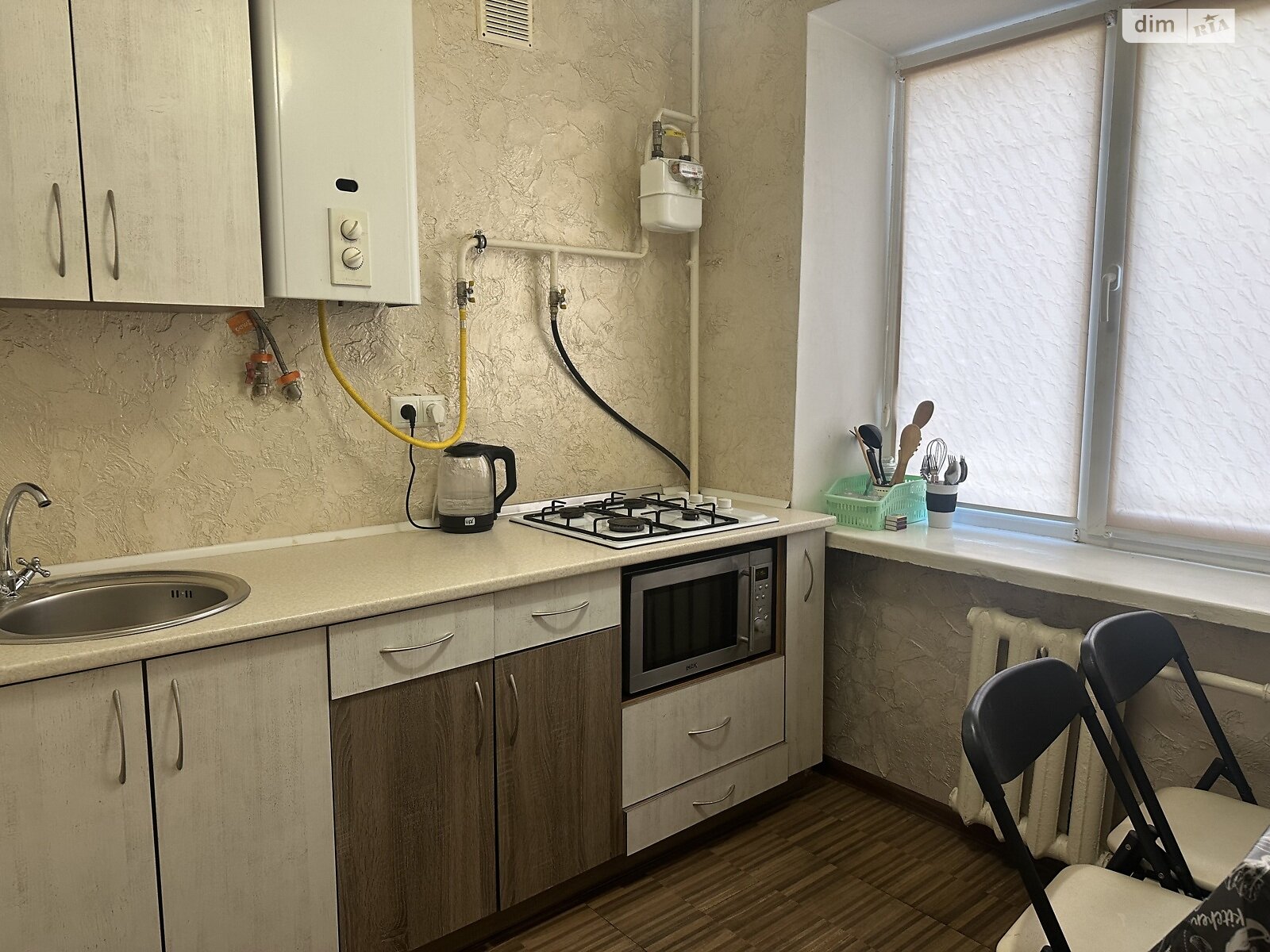 трикімнатна квартира в Хмельницькому, район Виставка, на вул. Зарічанська в довготривалу оренду помісячно фото 1