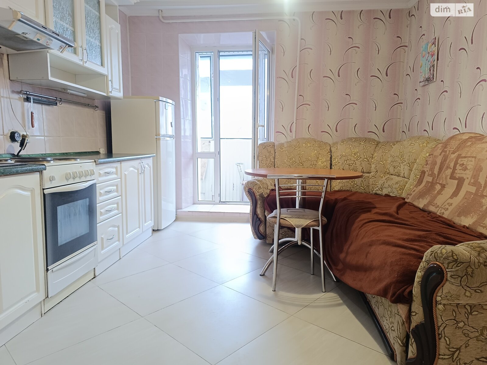 однокомнатная квартира в Хмельницком, район Выставка, на ул. Мазура Николая в аренду на долгий срок помесячно фото 1