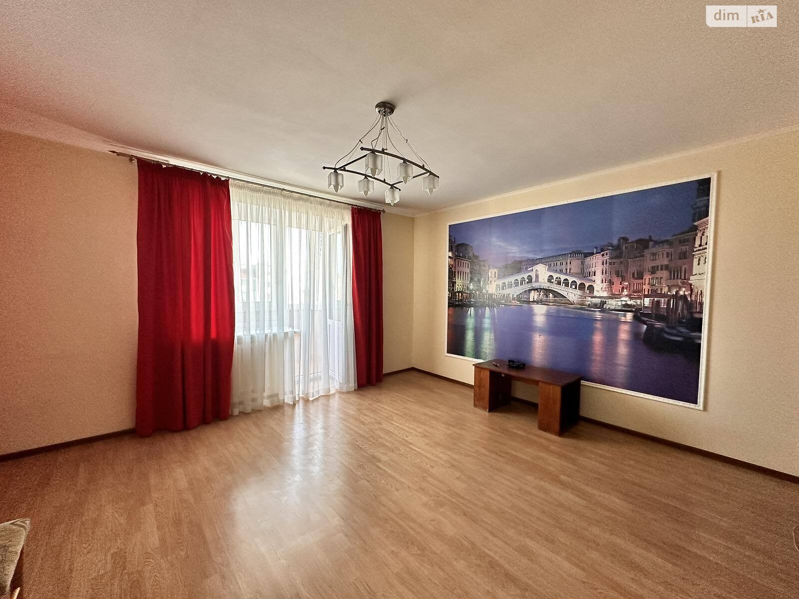 однокомнатная квартира в Хмельницком, район Выставка, на ул. Мазура Николая в аренду на долгий срок помесячно фото 1