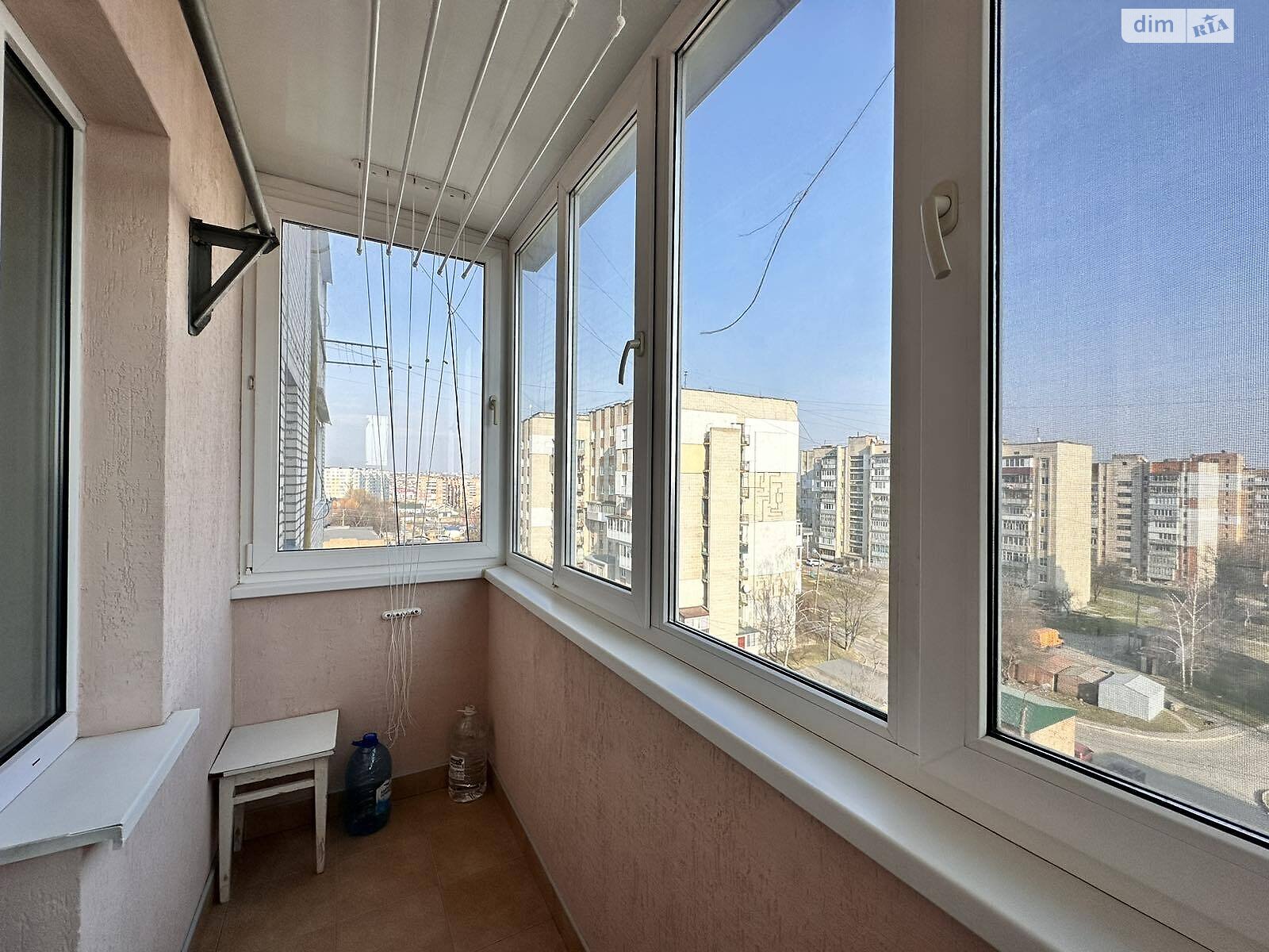 однокомнатная квартира в Хмельницком, район Выставка, на ул. Мазура Николая в аренду на долгий срок помесячно фото 1