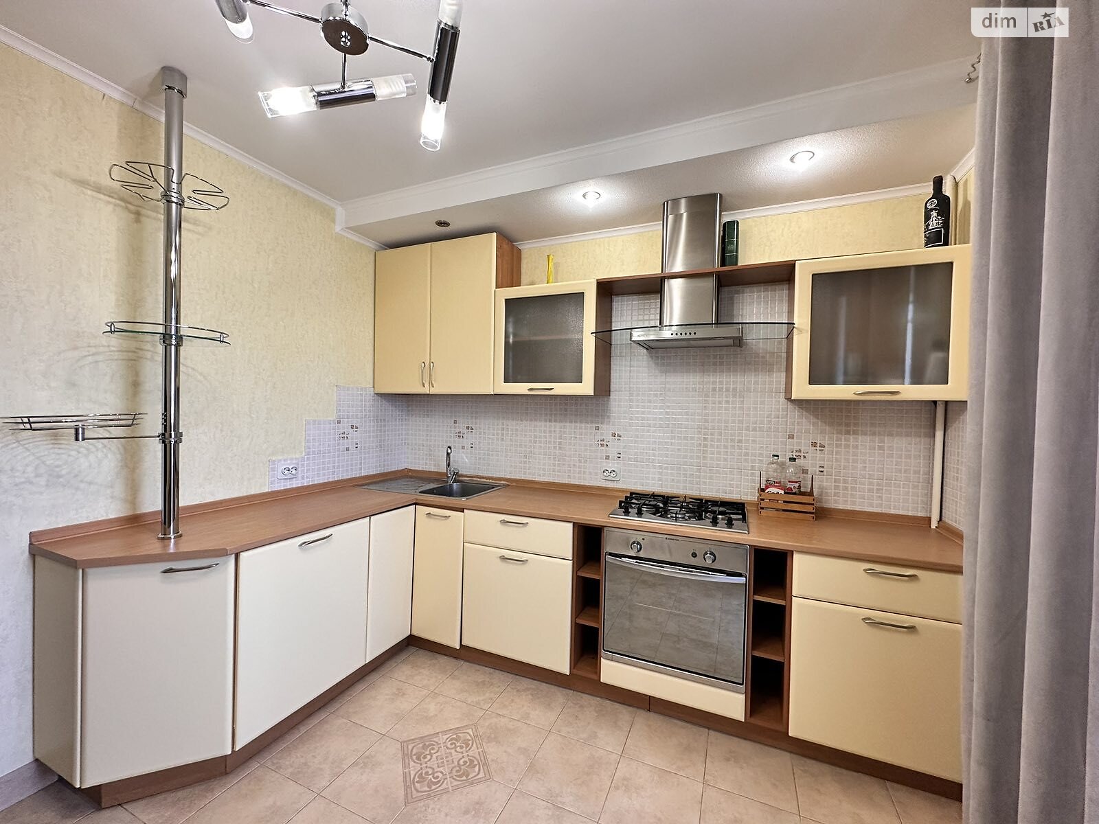 однокомнатная квартира в Хмельницком, район Выставка, на ул. Мазура Николая в аренду на долгий срок помесячно фото 1