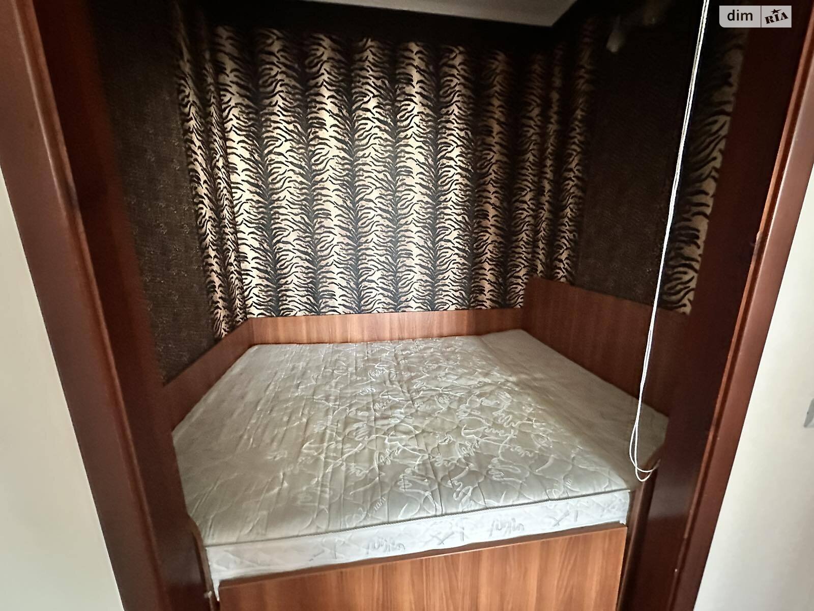 однокомнатная квартира в Хмельницком, район Выставка, на ул. Мазура Николая в аренду на долгий срок помесячно фото 1