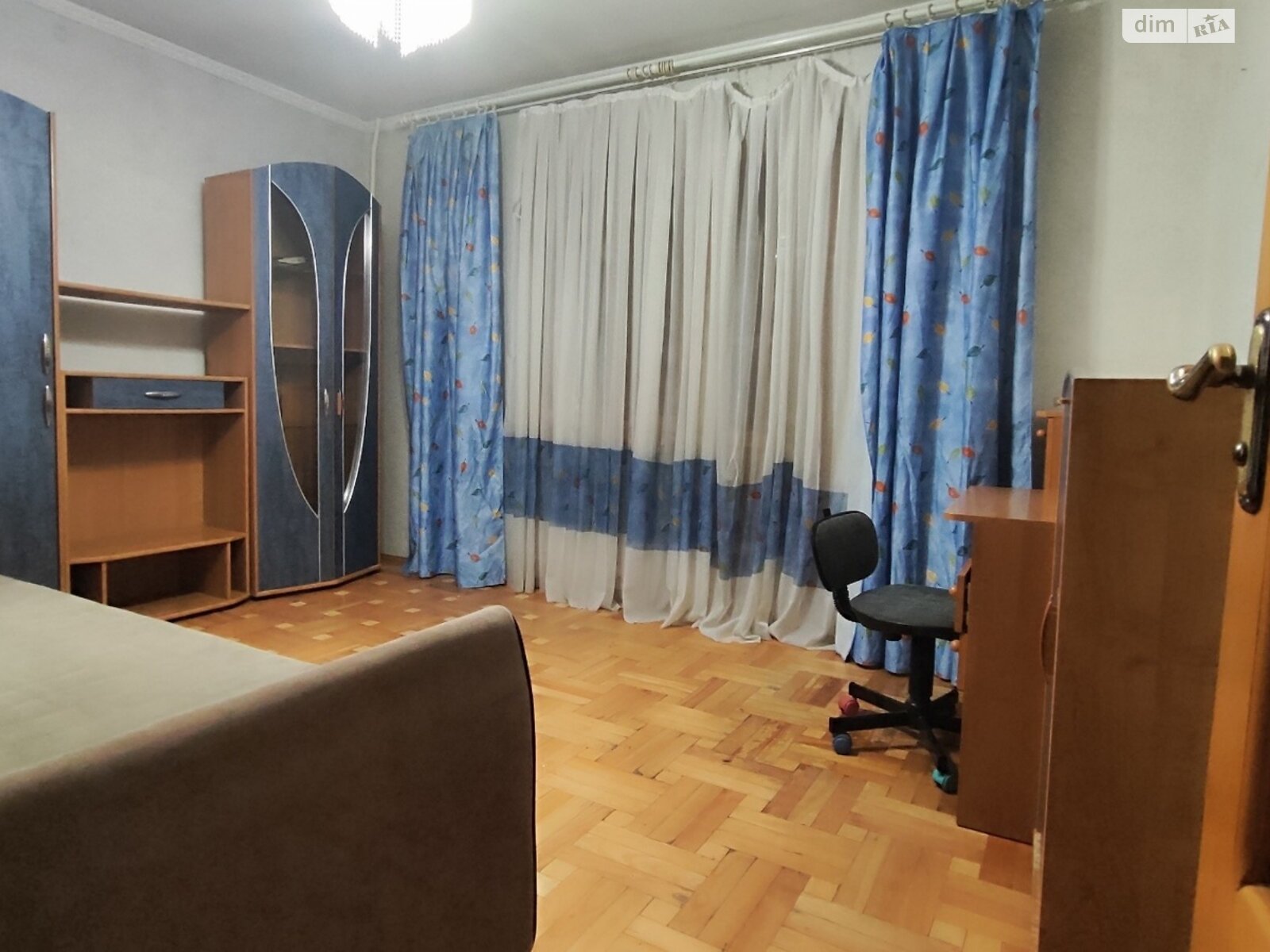 чотирикімнатна квартира в Хмельницькому, район Виставка, на просп. Миру 80 в довготривалу оренду помісячно фото 1 чотирикімнатна квартира в Хмельницькому, район Виставка, на просп. Миру 80 в довготривалу оренду помісячно фото 1