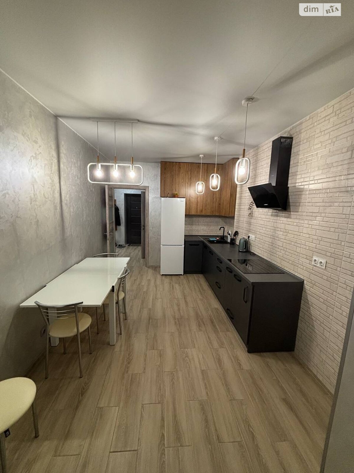 однокомнатная квартира в Хмельницком, район Выставка, на просп. Мира 63В в аренду на долгий срок помесячно фото 1 однокомнатная квартира в Хмельницком, район Выставка, на просп. Мира 63В в аренду на долгий срок помесячно фото 1