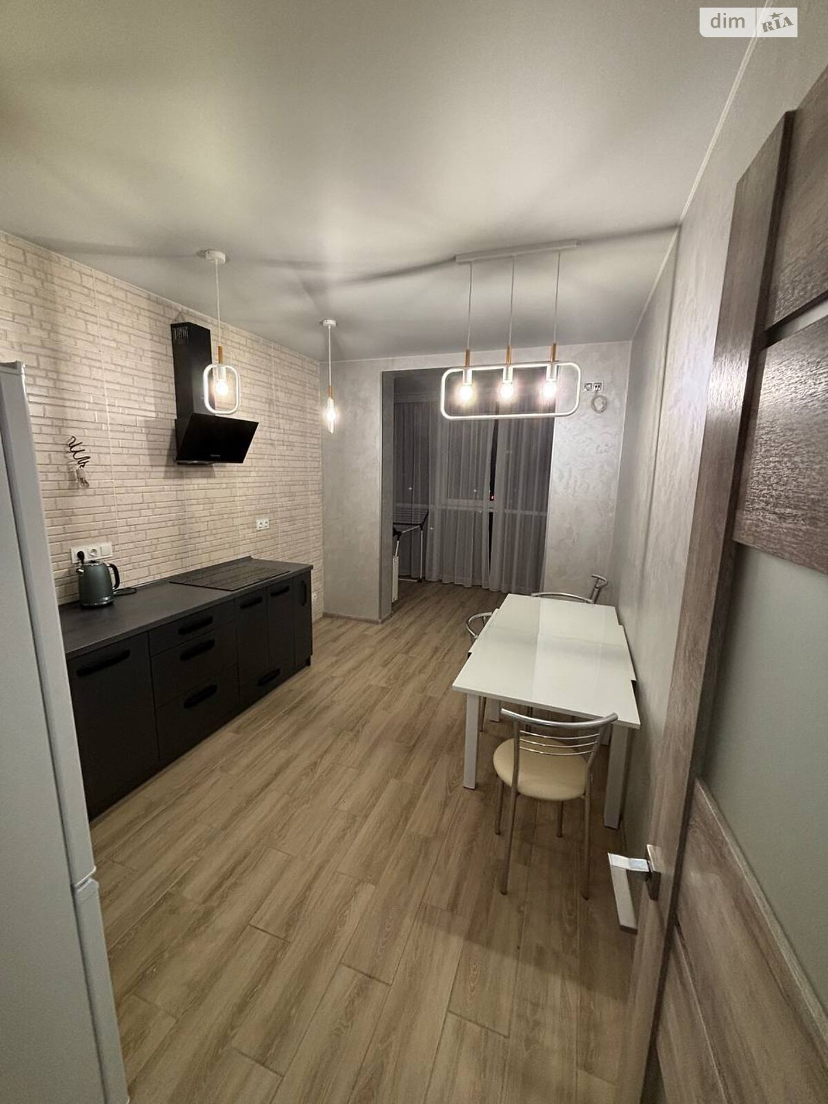 однокомнатная квартира в Хмельницком, район Выставка, на просп. Мира 63В в аренду на долгий срок помесячно фото 1 однокомнатная квартира в Хмельницком, район Выставка, на просп. Мира 63В в аренду на долгий срок помесячно фото 1