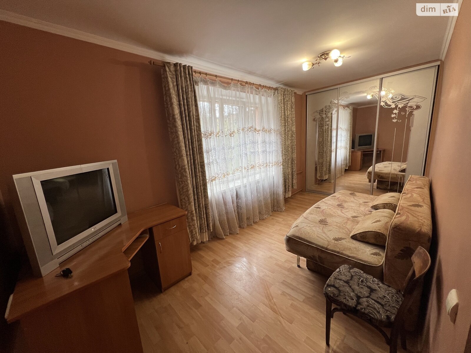 двухкомнатная квартира в Хмельницком, район Выставка, на просп. Мира 66 в аренду на долгий срок помесячно фото 1 двухкомнатная квартира в Хмельницком, район Выставка, на просп. Мира 66 в аренду на долгий срок помесячно фото 1