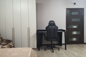 однокімнатна квартира в Хмельницькому, район Виставка, на вул. Озерна в довготривалу оренду помісячно фото 2