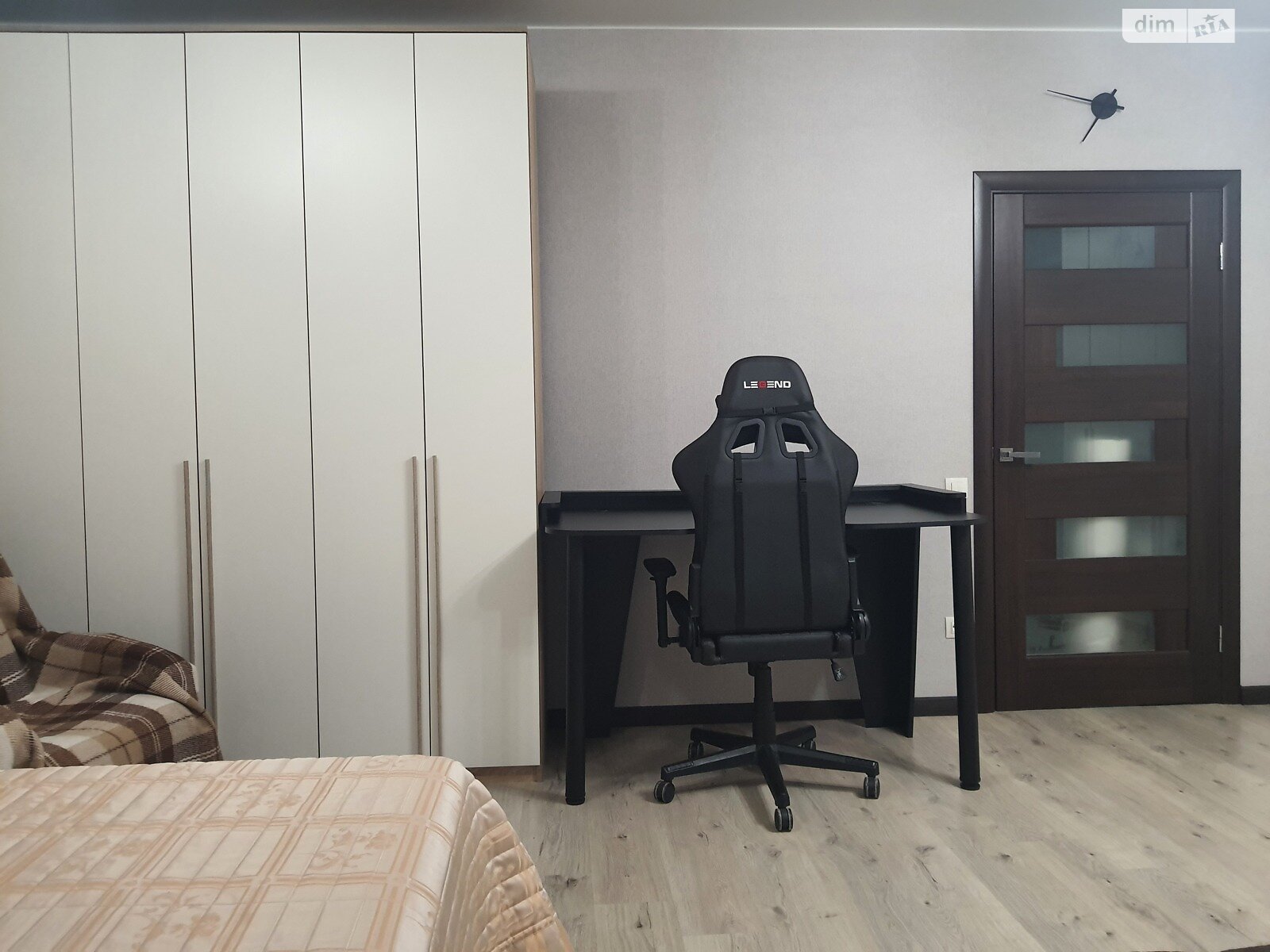 однокімнатна квартира в Хмельницькому, район Виставка, на вул. Озерна в довготривалу оренду помісячно фото 1