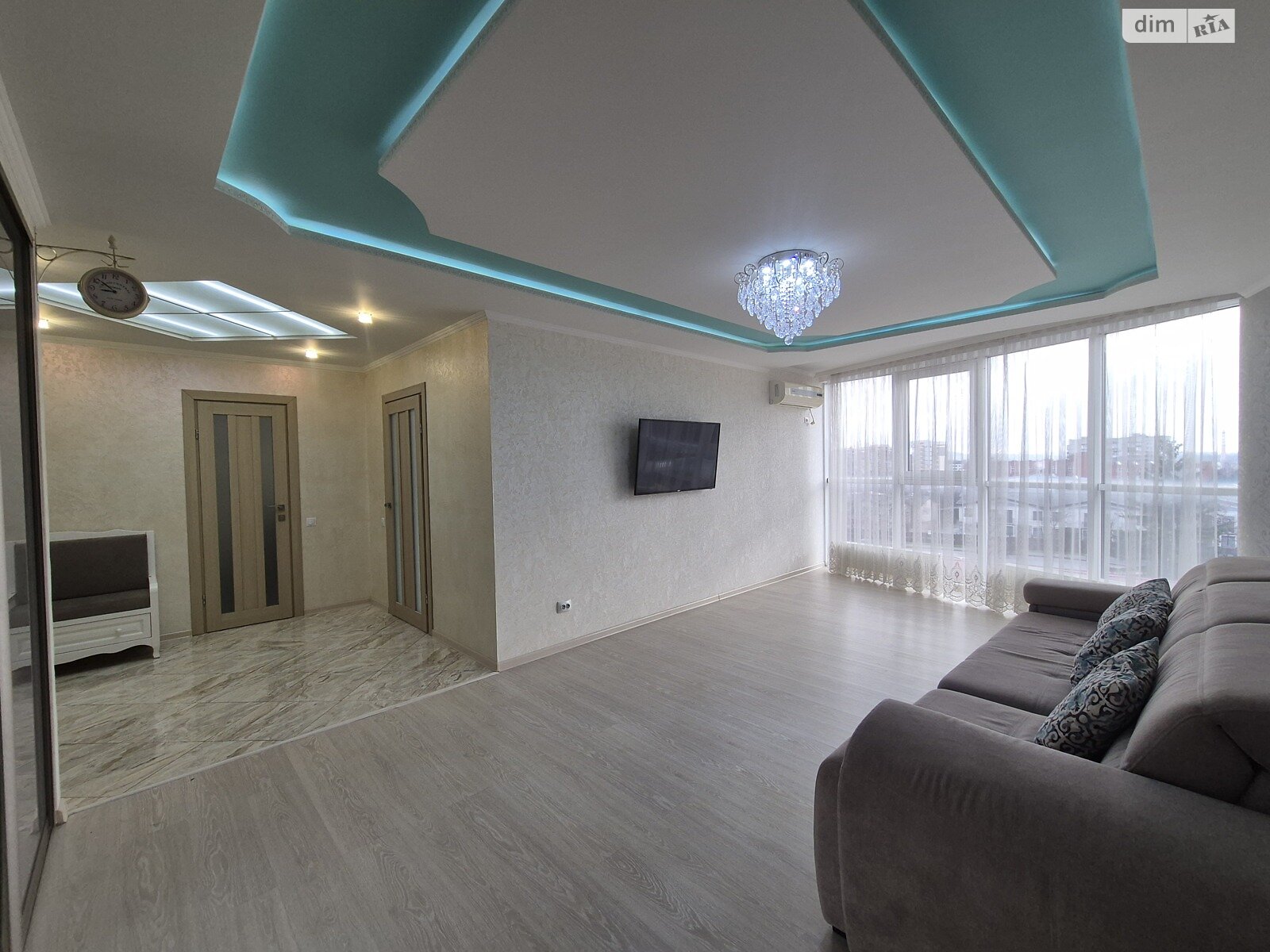 двухкомнатная квартира в Хмельницком, район Выставка, на ул. Панаса Мирного 7/1 в аренду на долгий срок помесячно фото 1 двухкомнатная квартира в Хмельницком, район Выставка, на ул. Панаса Мирного 7/1 в аренду на долгий срок помесячно фото 1