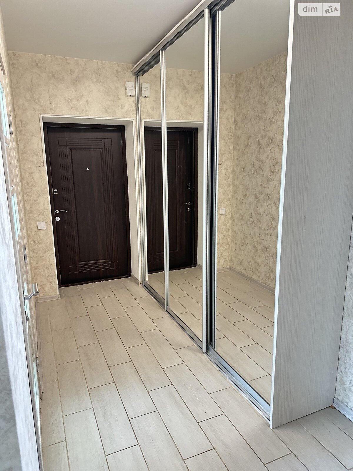 двокімнатна квартира в Хмельницькому, район Виставка, на шосе Старокостянтинівське 5В в довготривалу оренду помісячно фото 1 двокімнатна квартира в Хмельницькому, район Виставка, на шосе Старокостянтинівське 5В в довготривалу оренду помісячно фото 1