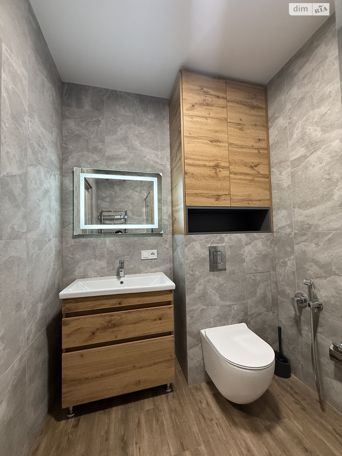 двокімнатна квартира в Хмельницькому, район Виставка, на шосе Старокостянтинівське 5/3 в довготривалу оренду помісячно фото 1