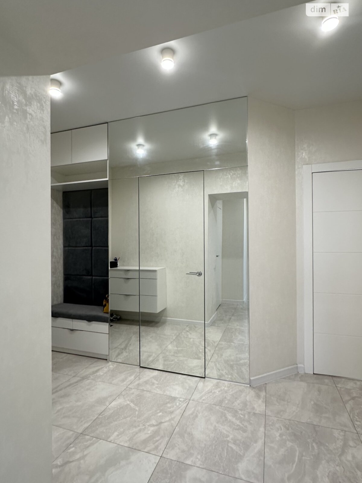 двокімнатна квартира в Хмельницькому, район Виставка, на шосе Старокостянтинівське в довготривалу оренду помісячно фото 1 двокімнатна квартира в Хмельницькому, район Виставка, на шосе Старокостянтинівське в довготривалу оренду помісячно фото 1