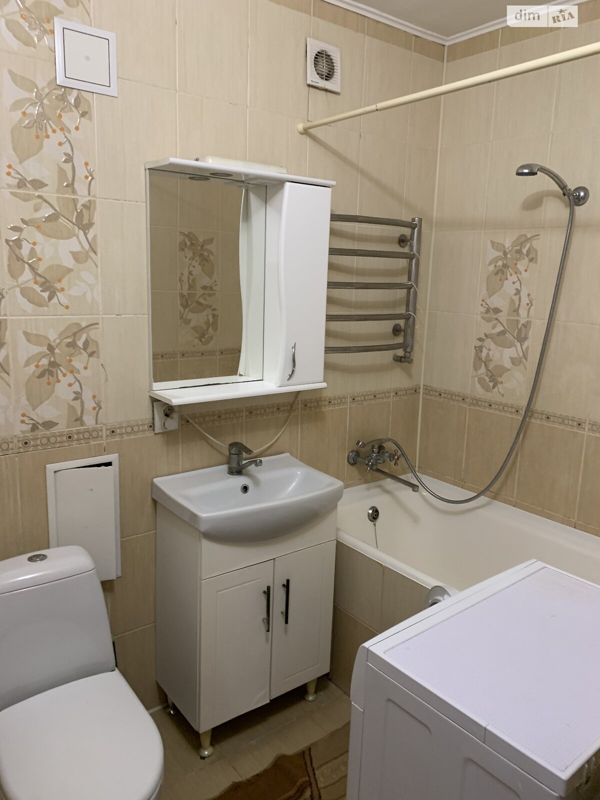 двокімнатна квартира в Хмельницькому, район Виставка, на шосе Старокостянтинівське 14 в довготривалу оренду помісячно фото 1 двокімнатна квартира в Хмельницькому, район Виставка, на шосе Старокостянтинівське 14 в довготривалу оренду помісячно фото 1