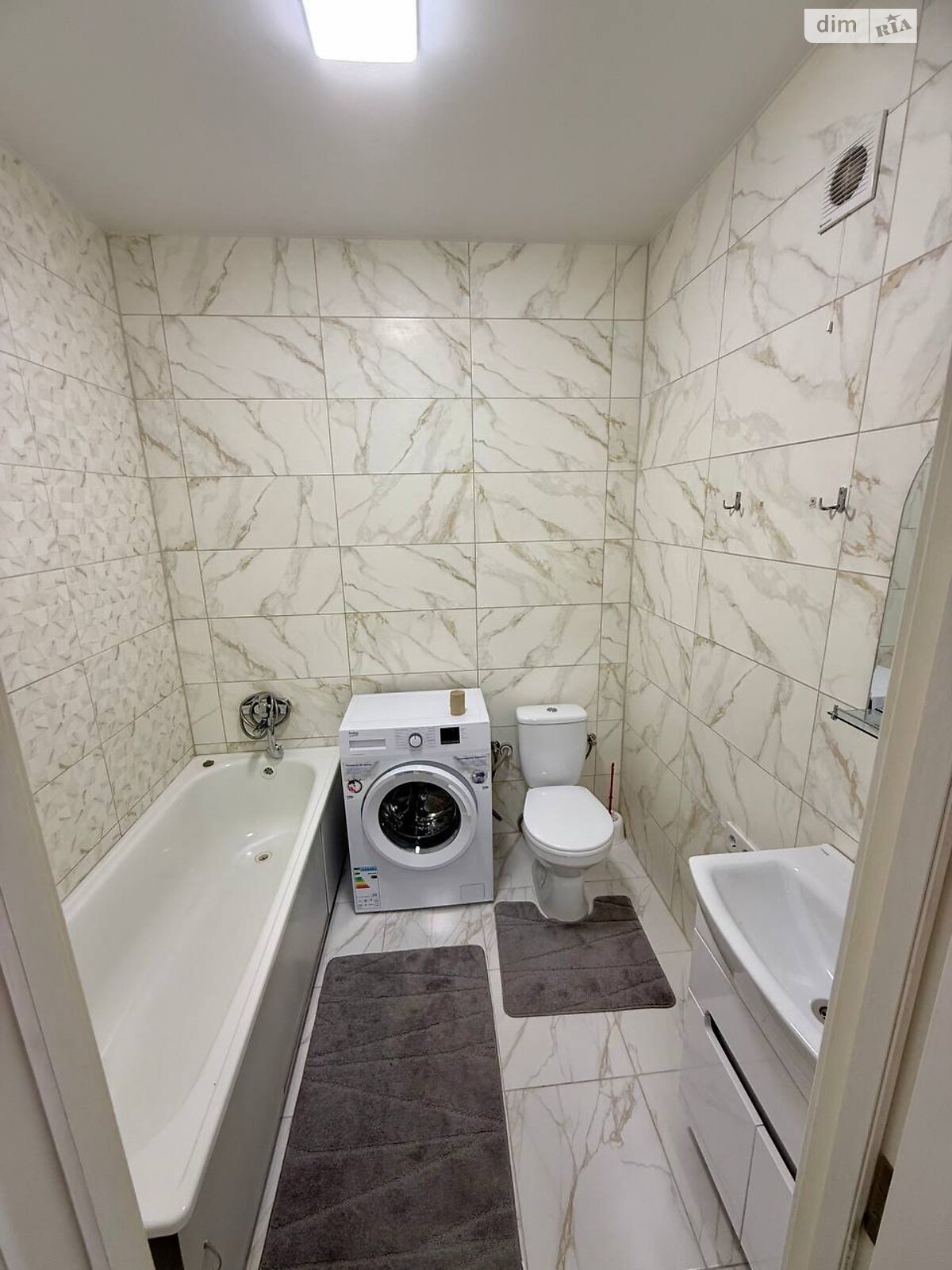 однокомнатная квартира в Хмельницком, район Выставка, на шоссе Старокостянтиновское в аренду на долгий срок помесячно фото 1