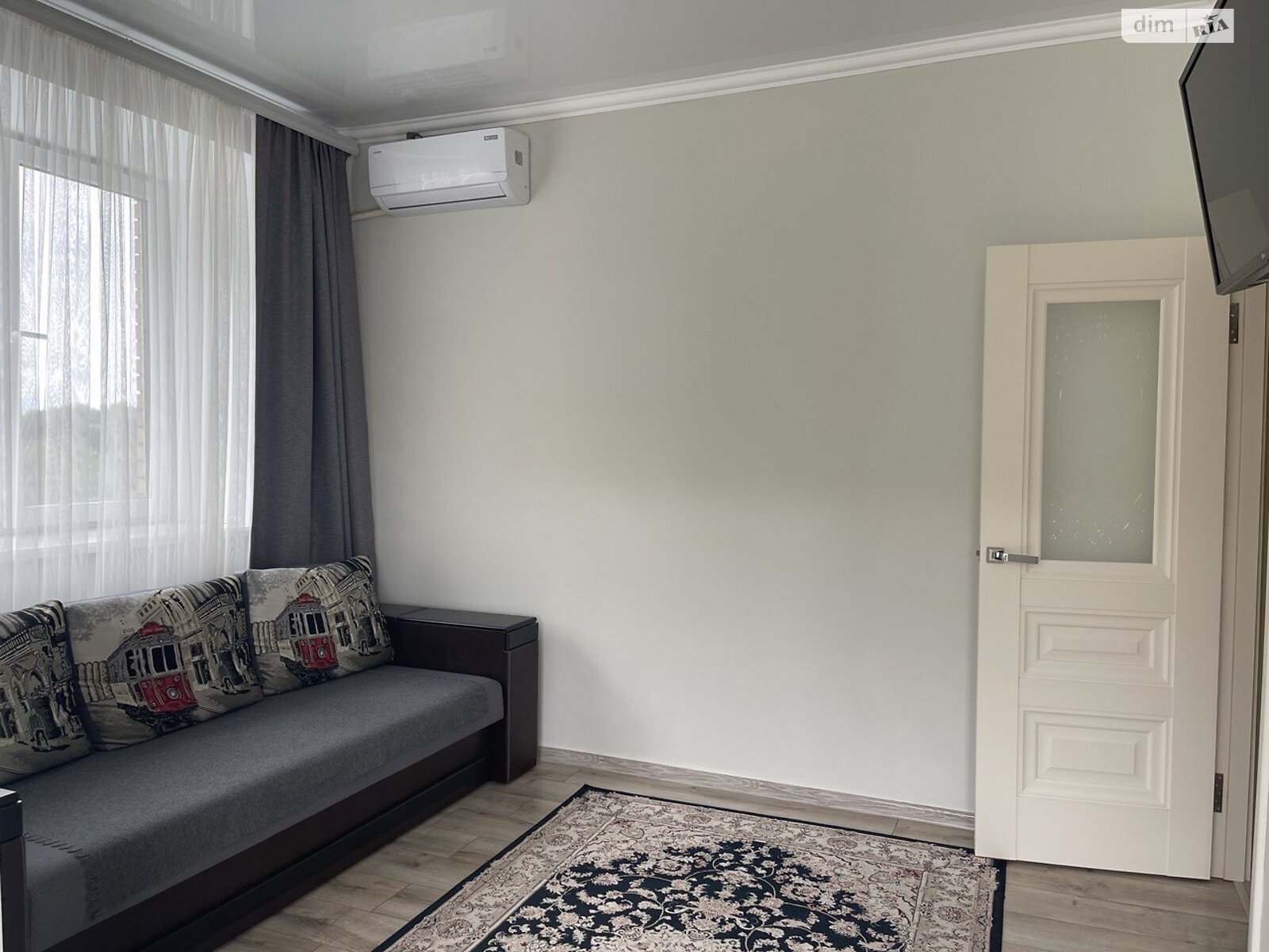 однокомнатная квартира в Хмельницком, район Выставка, на шоссе Старокостянтиновское 20/4 в аренду на долгий срок помесячно фото 1 однокомнатная квартира в Хмельницком, район Выставка, на шоссе Старокостянтиновское 20/4 в аренду на долгий срок помесячно фото 1