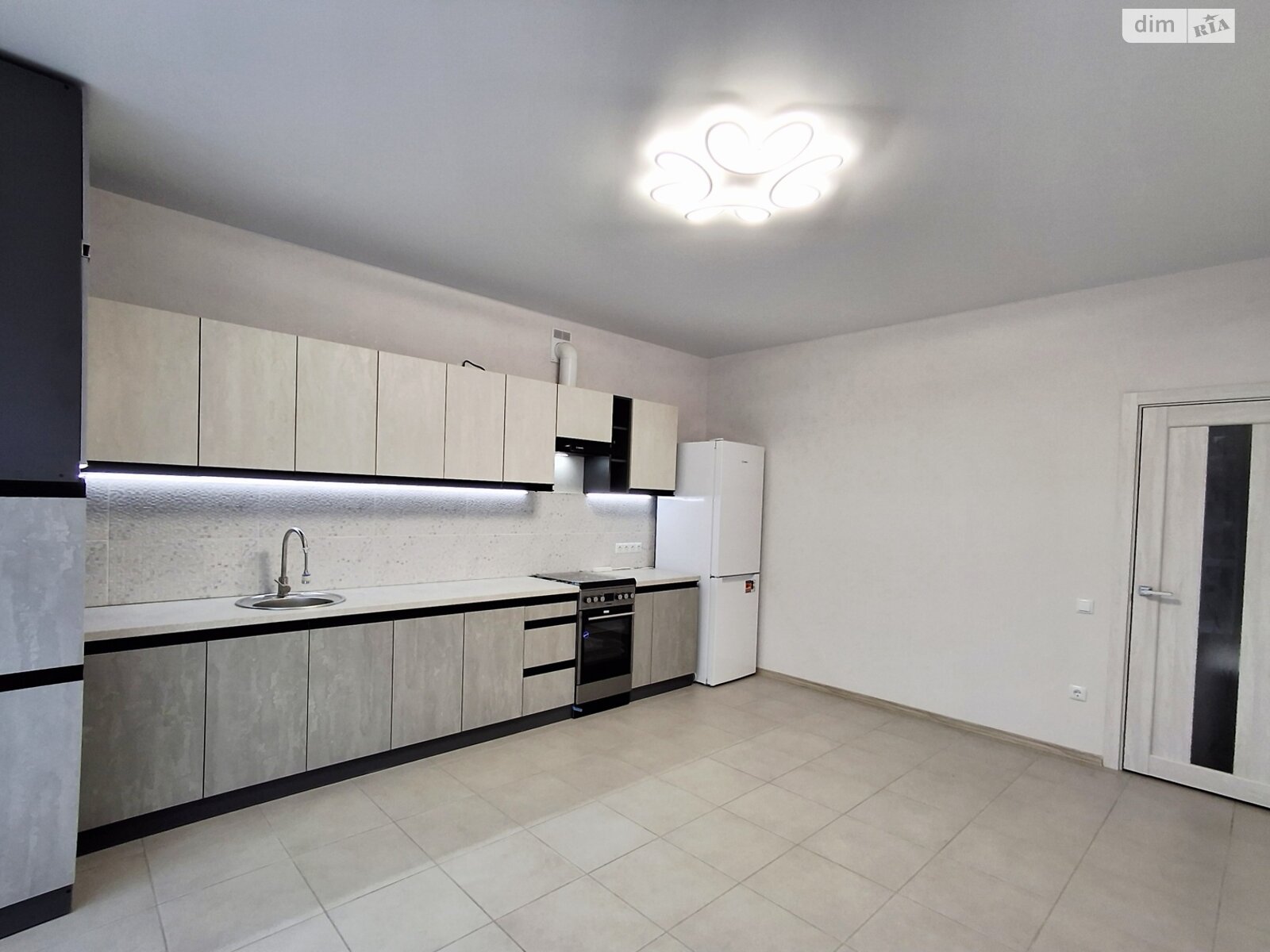 однокомнатная квартира в Хмельницком, район Выставка, на шоссе Старокостянтиновское в аренду на долгий срок помесячно фото 1 однокомнатная квартира в Хмельницком, район Выставка, на шоссе Старокостянтиновское в аренду на долгий срок помесячно фото 1