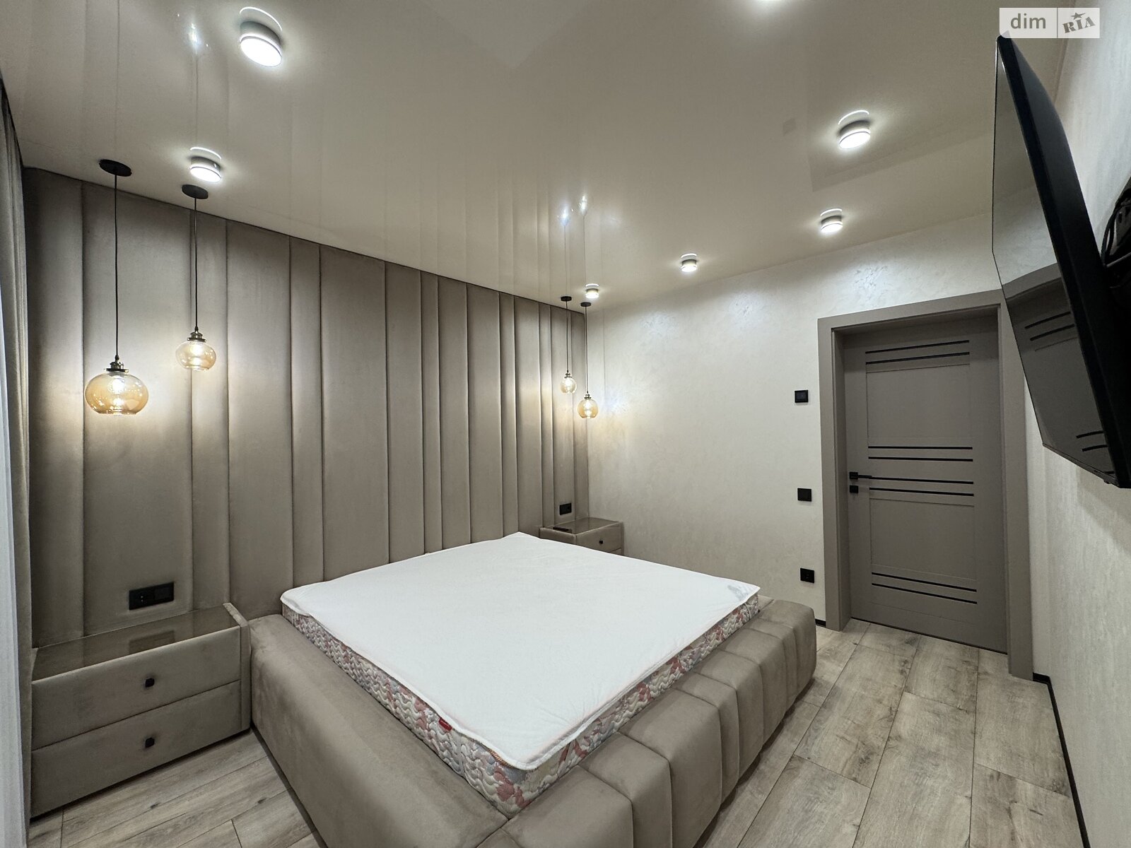 двухкомнатная квартира в Хмельницком, район Выставка, на шоссе Старокостянтиновское, кв. 34 в аренду на долгий срок помесячно фото 1 двухкомнатная квартира в Хмельницком, район Выставка, на шоссе Старокостянтиновское, кв. 34 в аренду на долгий срок помесячно фото 1