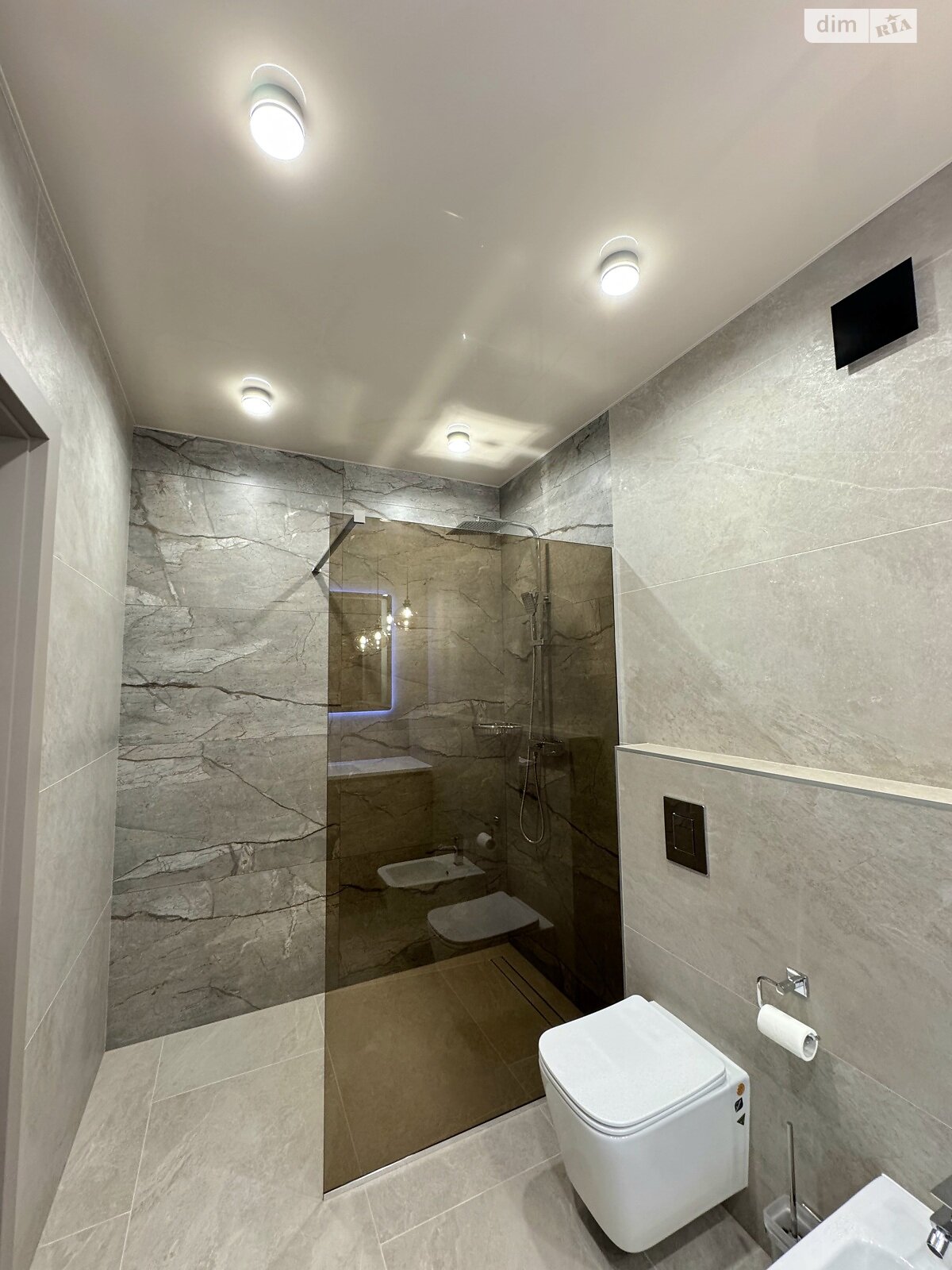 двухкомнатная квартира в Хмельницком, район Выставка, на шоссе Старокостянтиновское, кв. 34 в аренду на долгий срок помесячно фото 1 двухкомнатная квартира в Хмельницком, район Выставка, на шоссе Старокостянтиновское, кв. 34 в аренду на долгий срок помесячно фото 1