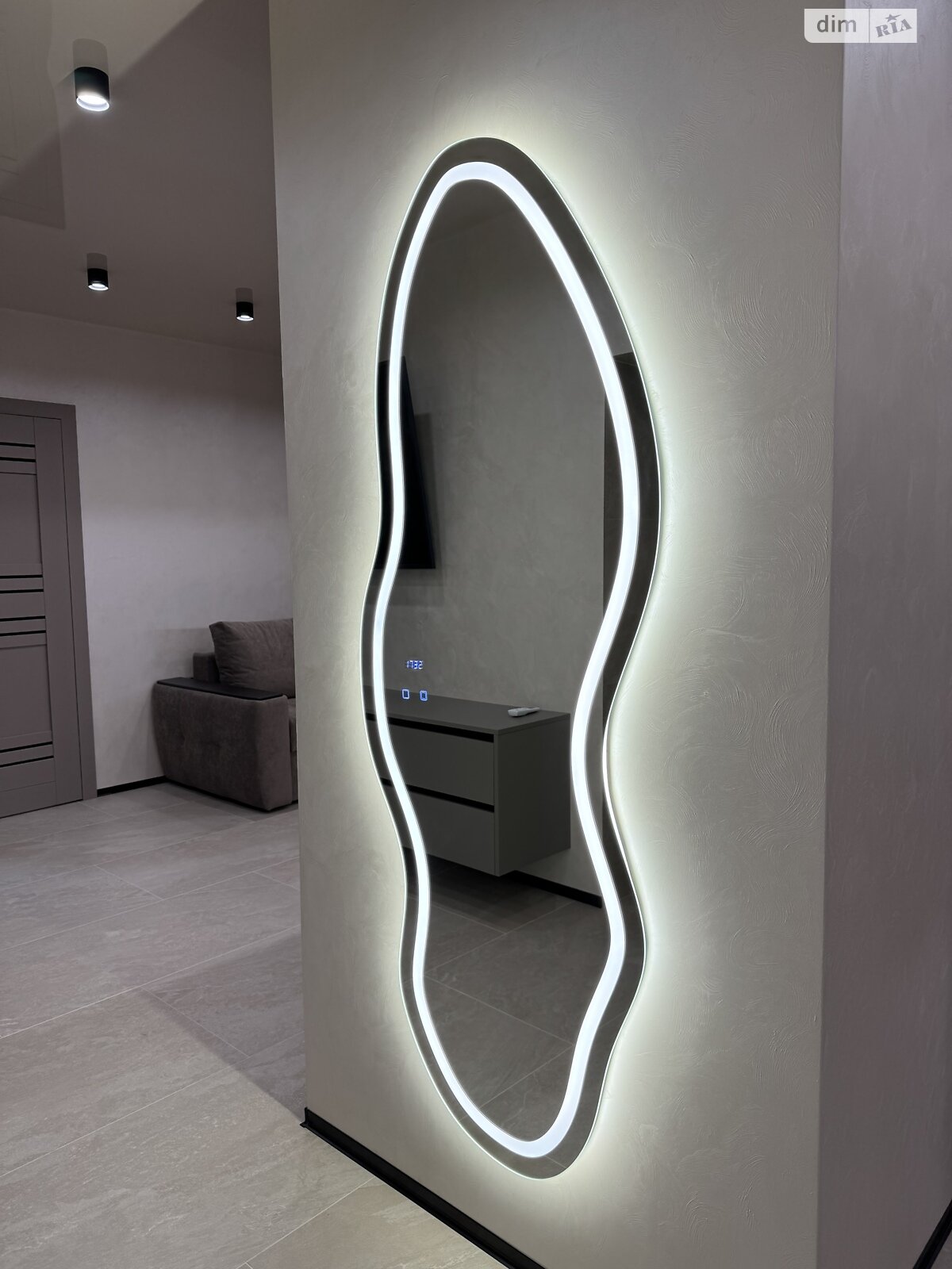 двухкомнатная квартира в Хмельницком, район Выставка, на шоссе Старокостянтиновское, кв. 34 в аренду на долгий срок помесячно фото 1 двухкомнатная квартира в Хмельницком, район Выставка, на шоссе Старокостянтиновское, кв. 34 в аренду на долгий срок помесячно фото 1