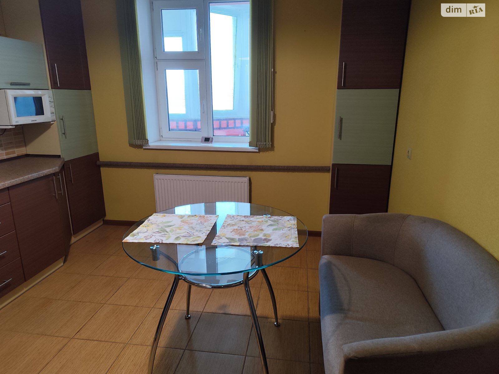 однокомнатная квартира в Хмельницком, район Выставка, на шоссе Старокостянтиновское 5/2Б в аренду на долгий срок помесячно фото 1 однокомнатная квартира в Хмельницком, район Выставка, на шоссе Старокостянтиновское 5/2Б в аренду на долгий срок помесячно фото 1