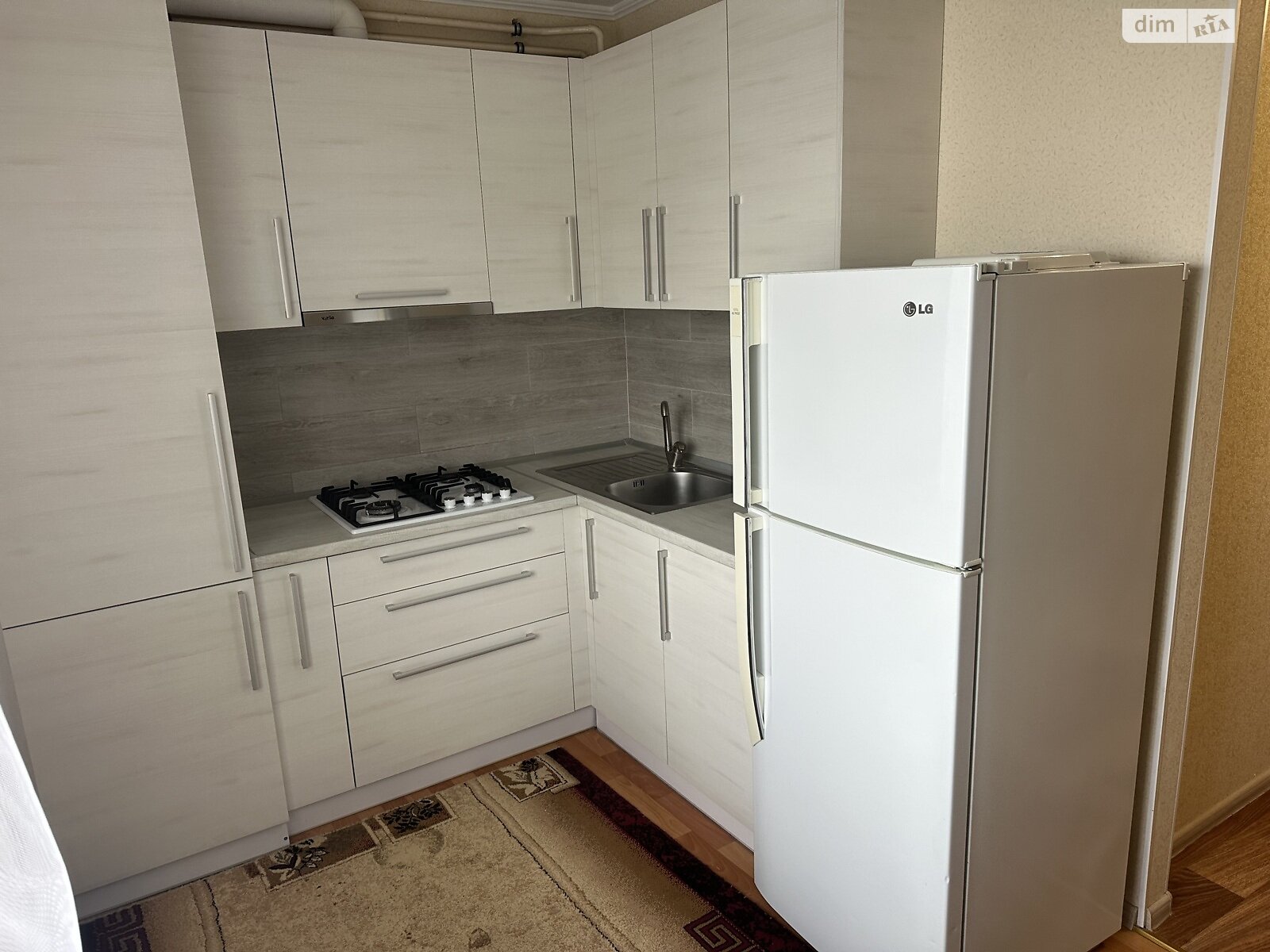 однокомнатная квартира в Хмельницком, район Выставка, на шоссе Старокостянтиновское 7Б в аренду на долгий срок помесячно фото 1