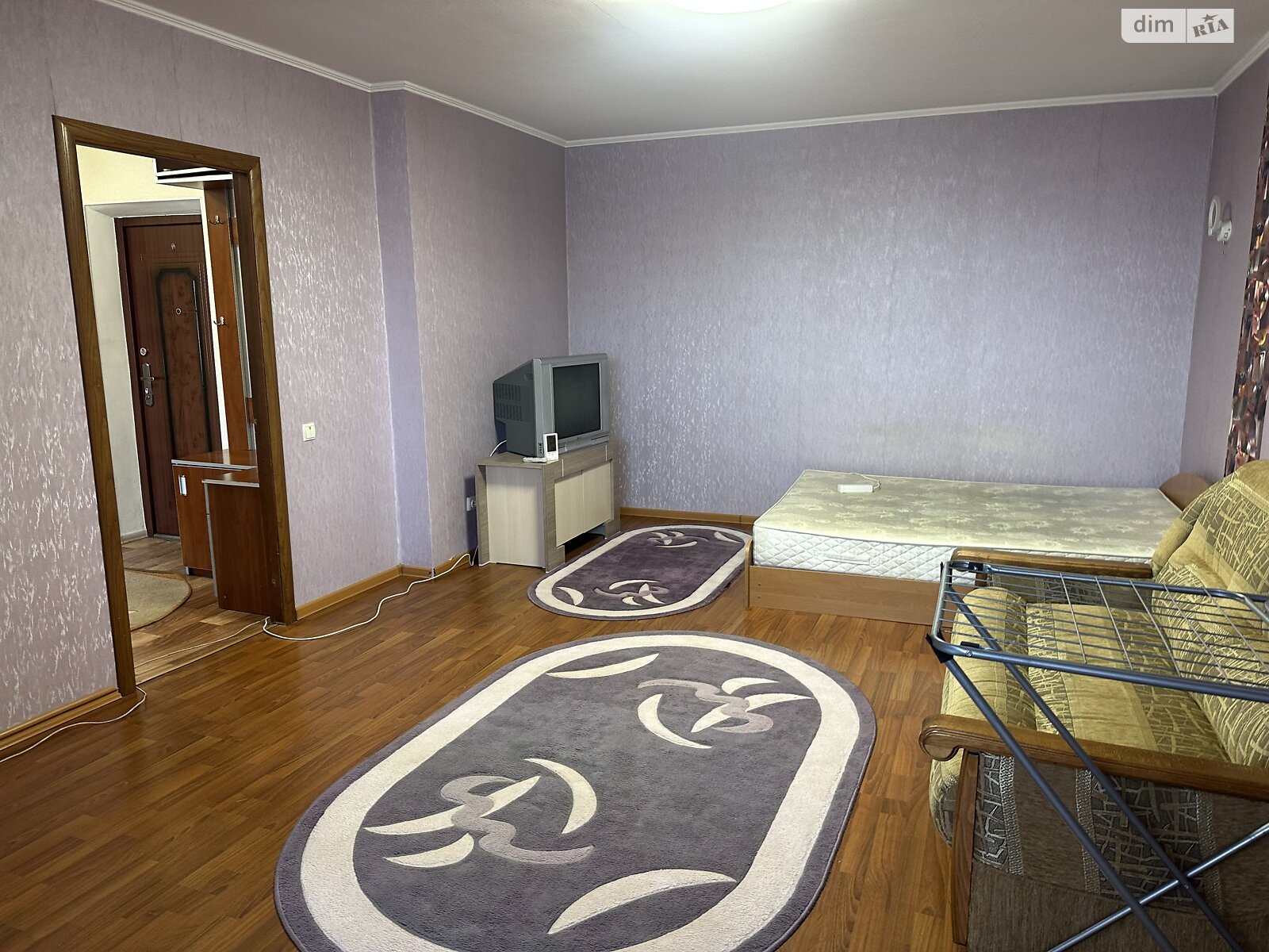 однокомнатная квартира в Хмельницком, район Выставка, на шоссе Старокостянтиновское 7Б в аренду на долгий срок помесячно фото 1