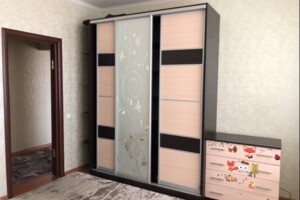 двокімнатна квартира в Хмельницькому, район Виставка, на вул. Будівельників (Грузевиця-2) 4 в довготривалу оренду помісячно фото 2