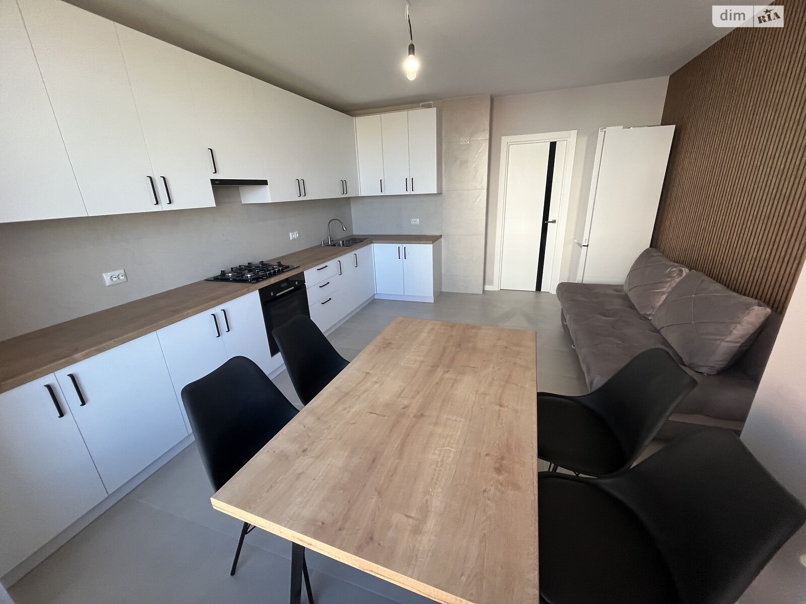 двухкомнатная квартира в Хмельницком, район Выставка, на ул. Строителей (Грузевица-2) 5/3 в аренду на долгий срок помесячно фото 1 двухкомнатная квартира в Хмельницком, район Выставка, на ул. Строителей (Грузевица-2) 5/3 в аренду на долгий срок помесячно фото 1