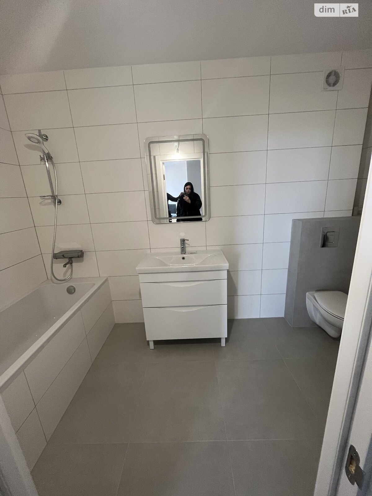 двухкомнатная квартира в Хмельницком, район Выставка, на ул. Строителей (Грузевица-2) 5/3 в аренду на долгий срок помесячно фото 1 двухкомнатная квартира в Хмельницком, район Выставка, на ул. Строителей (Грузевица-2) 5/3 в аренду на долгий срок помесячно фото 1